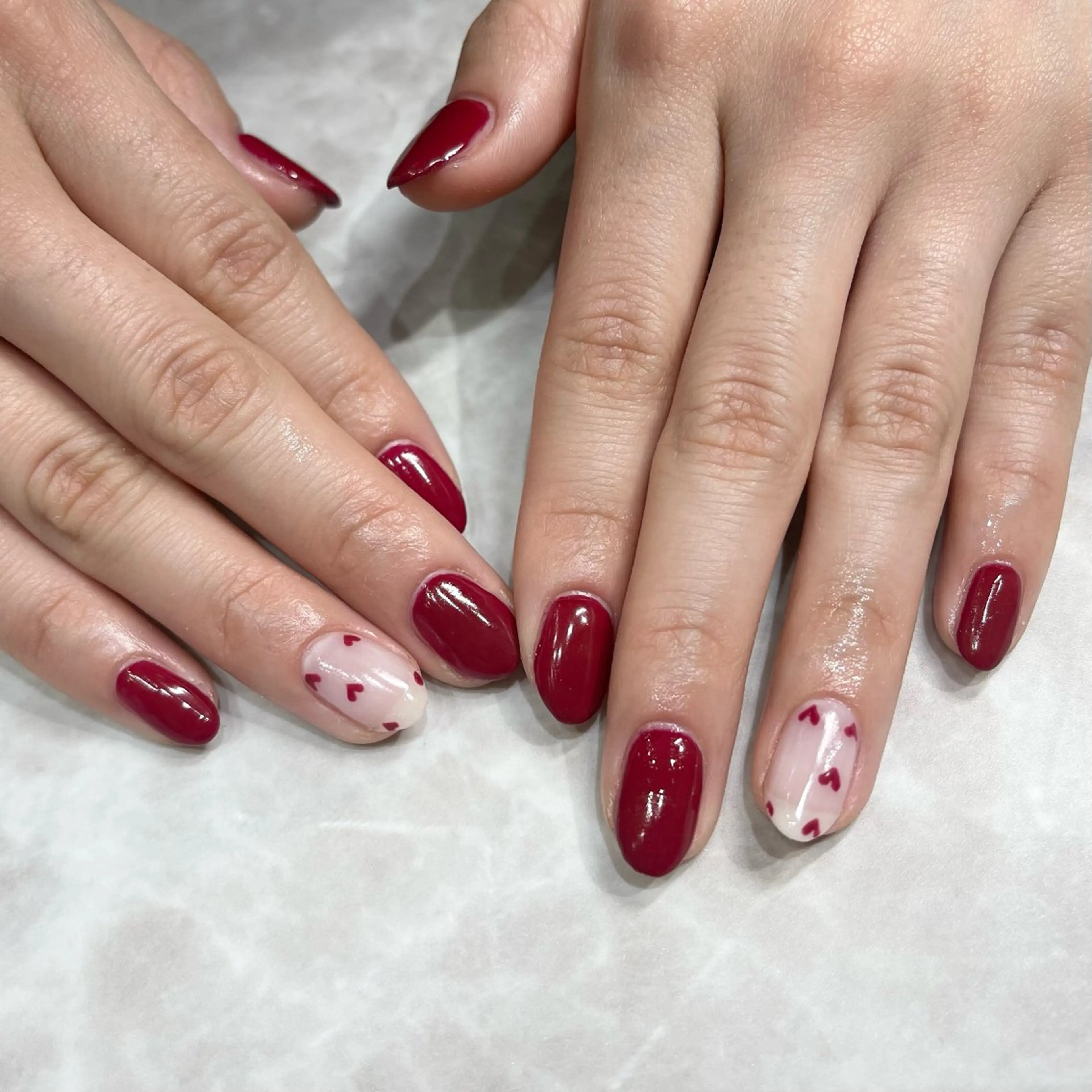 ネイル ハート ハンドネイル PlusOnenailsalon所属・粕屋ネイル＆耳つぼ 🫧Natsumiのネイルデザイン