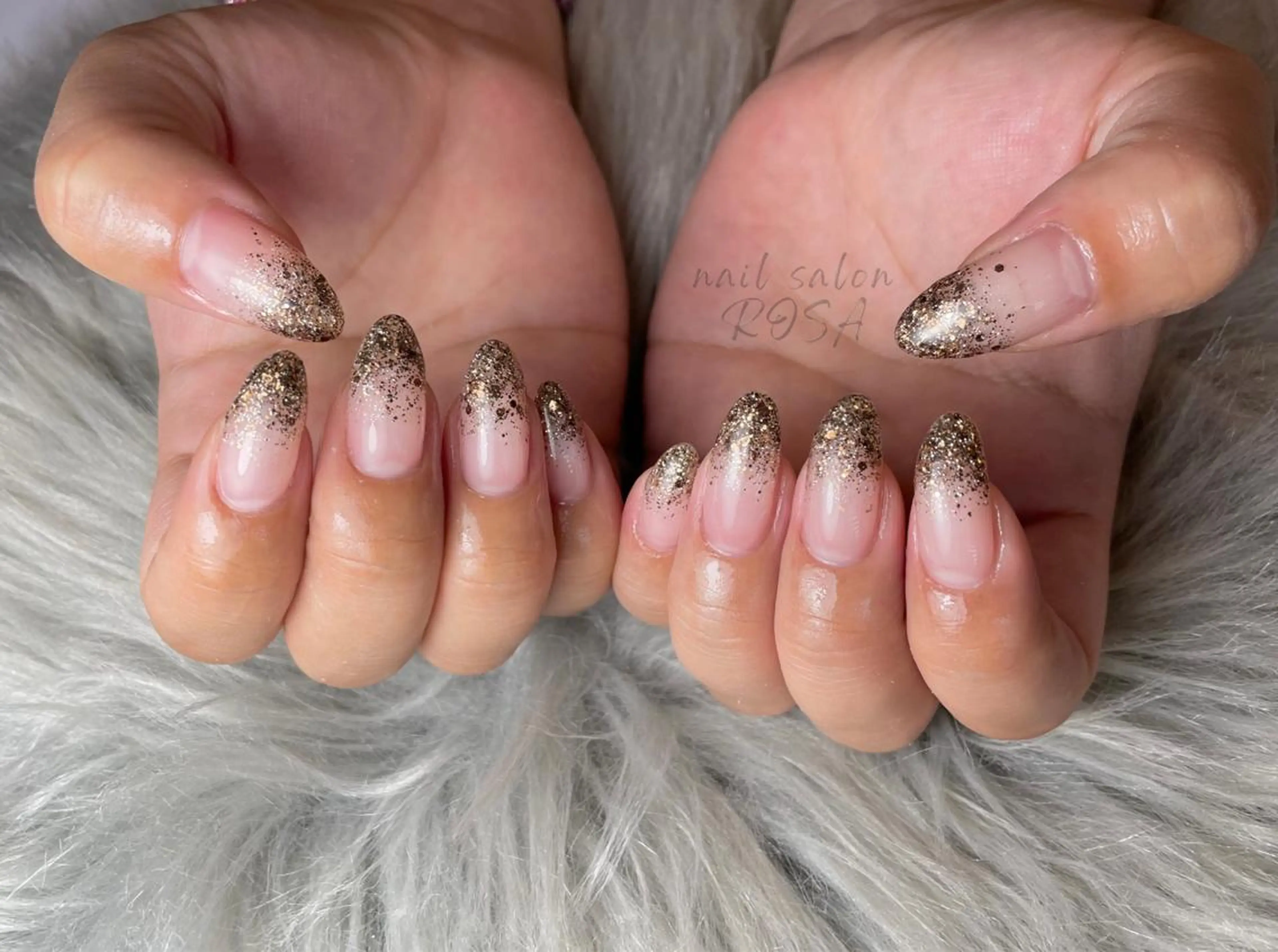 ミディアム ハンドネイル nail salon ROSA Hのネイルデザイン