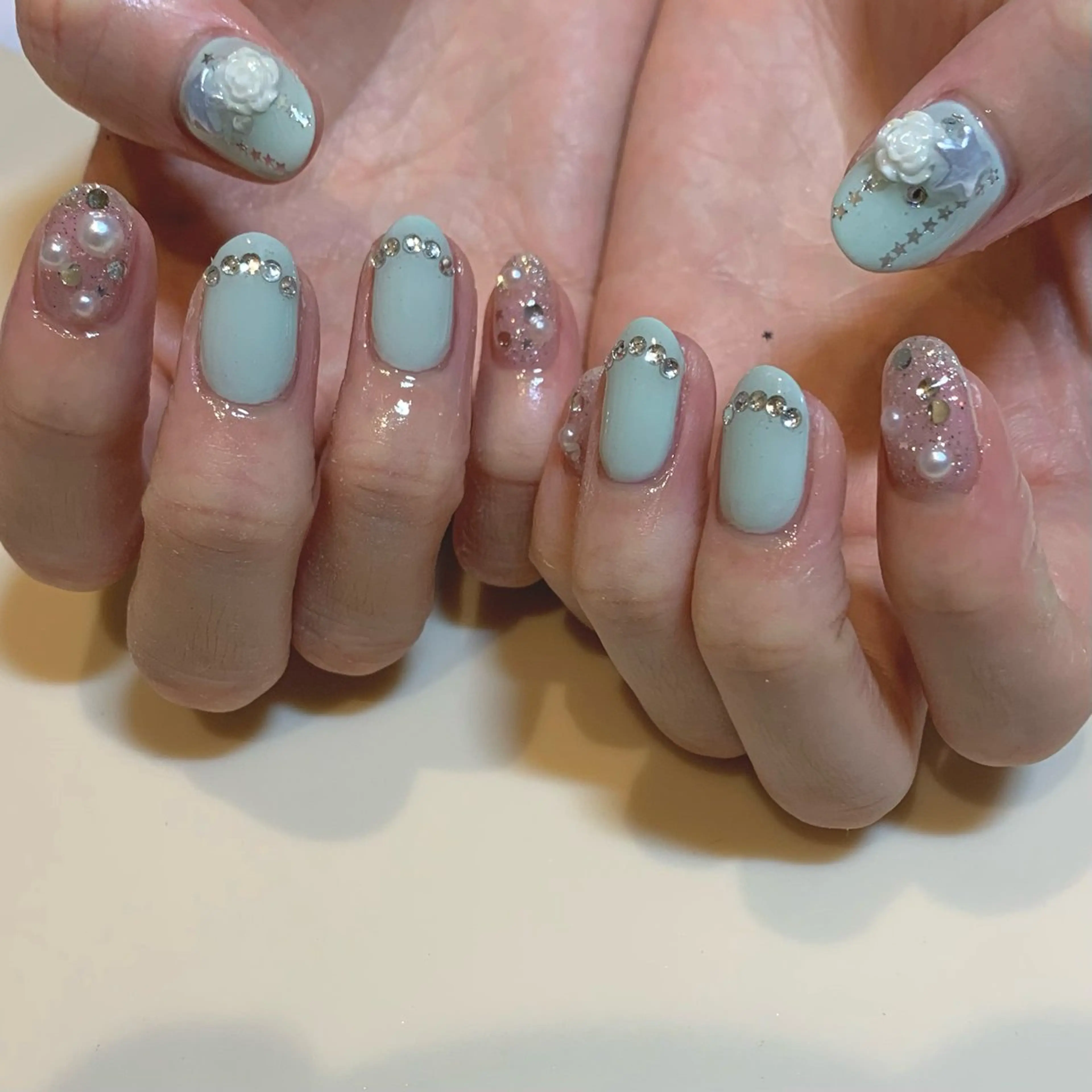 ネイル share salon RURU所属・⭐︎ hiyoriのネイルデザイン