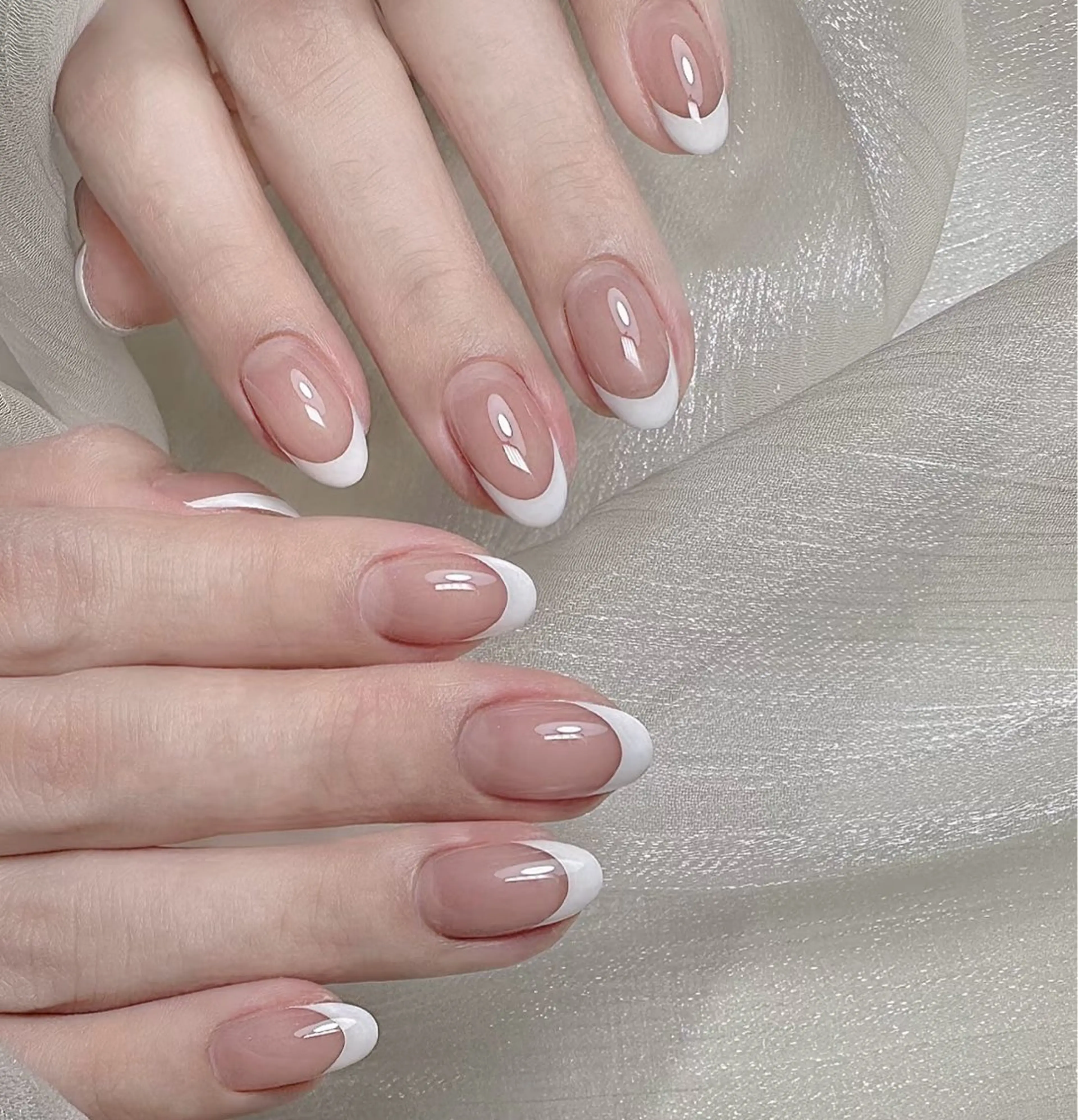 自爪💅クリアベースガラスフレンチ/変形フレンチ✨🤍の写真