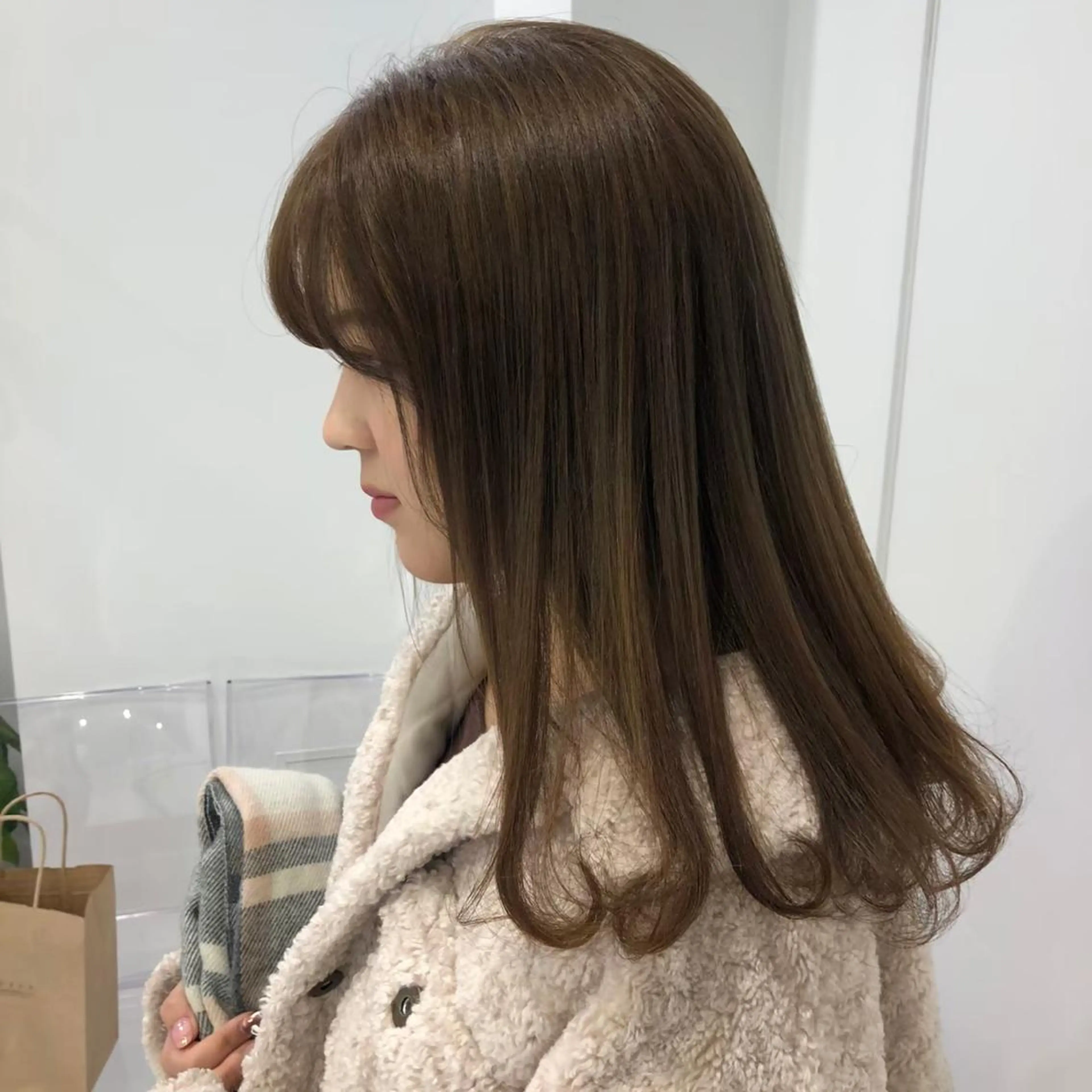 セミロング ヘアカラー トリートメント ヘッドスパ 透明感♡グレージュ ♡ミルクティー♡のヘアスタイル