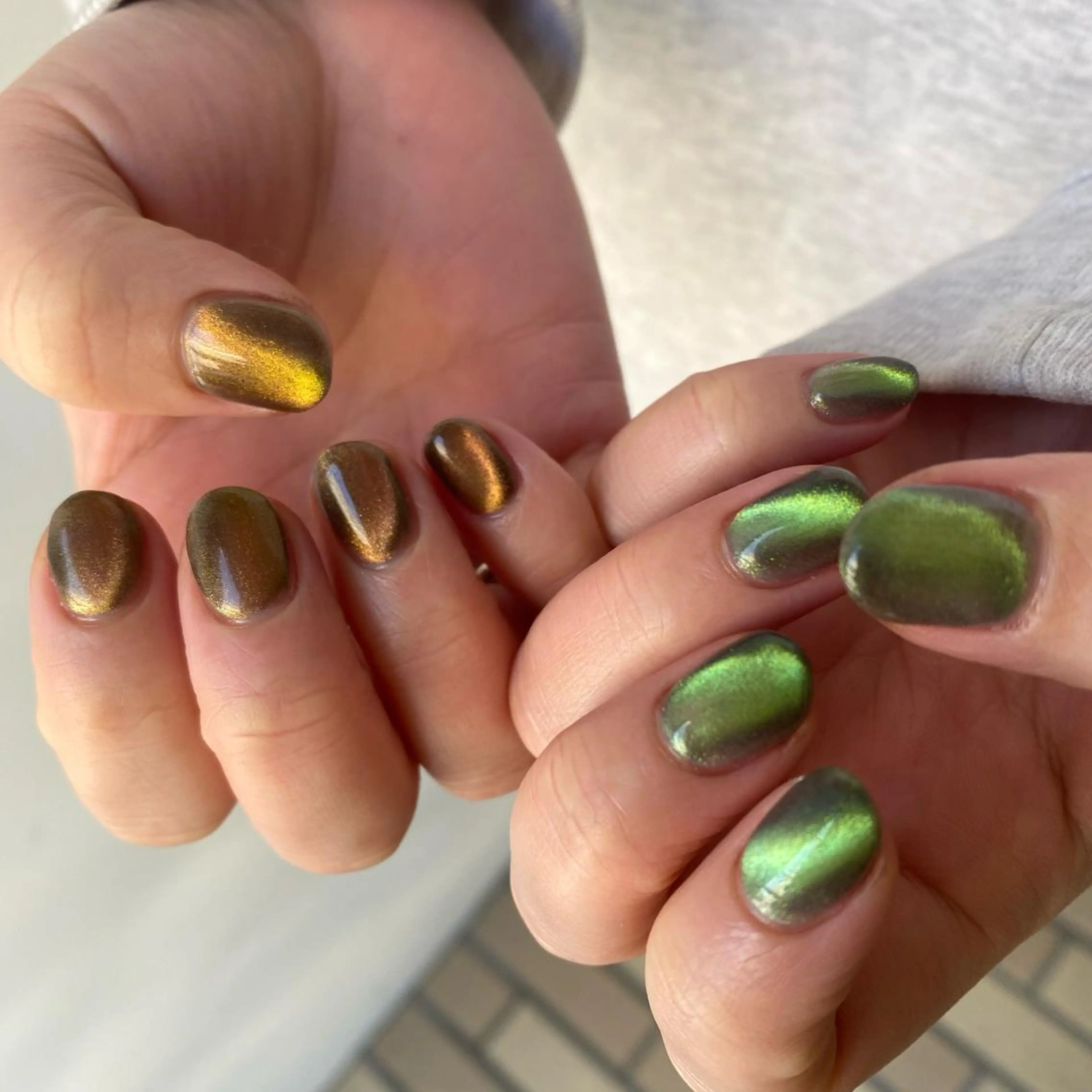 ネイル マグネットネイル ミラーネイル ニュアンスネイル ピスタチオネイル シンプルネイル nailist SAYAのネイルデザイン