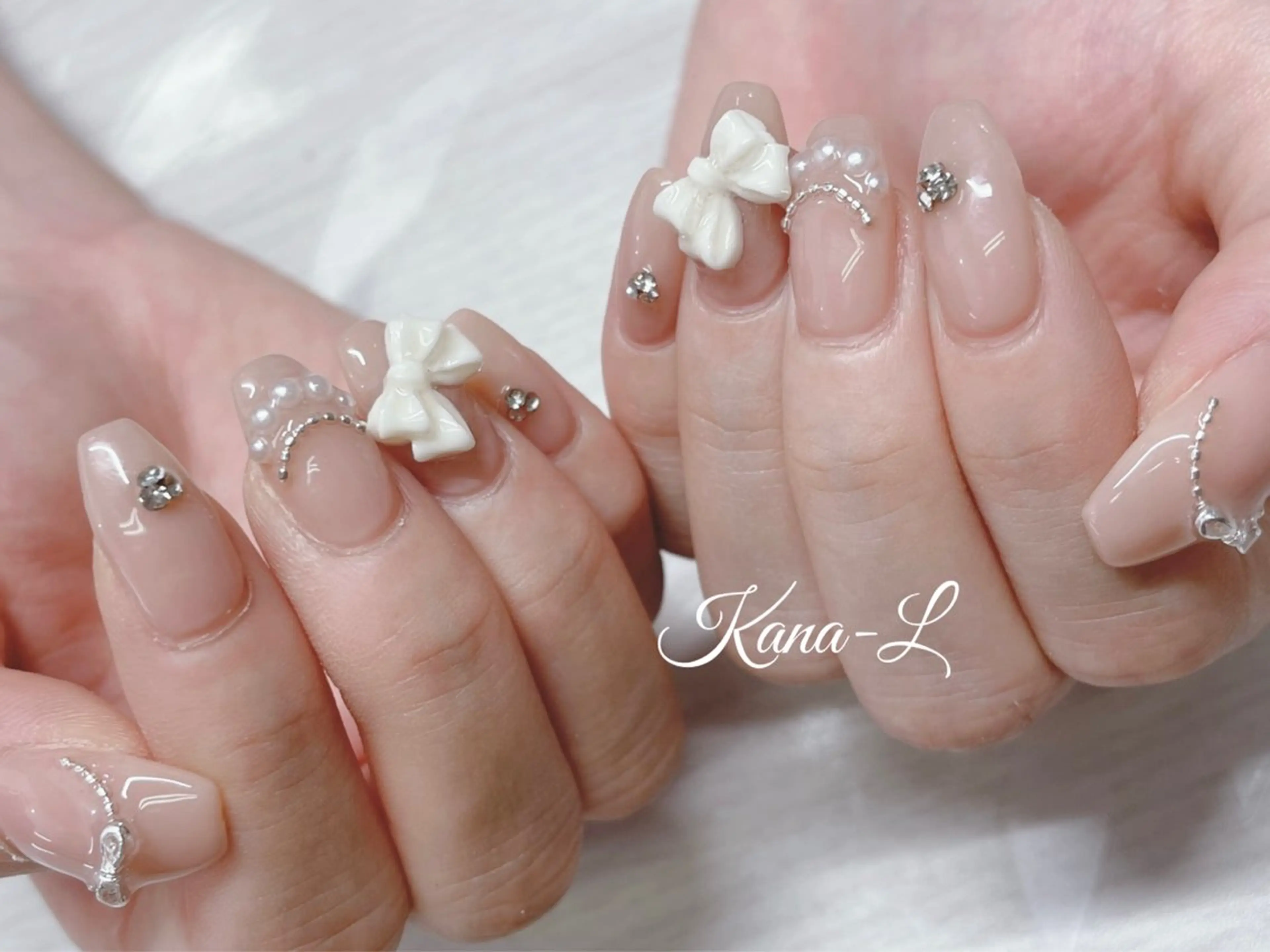 ネイル フレンチネイル ジェルネイル 韓国ネイル パラジェル リボン 芦辺 香奈のネイルデザイン