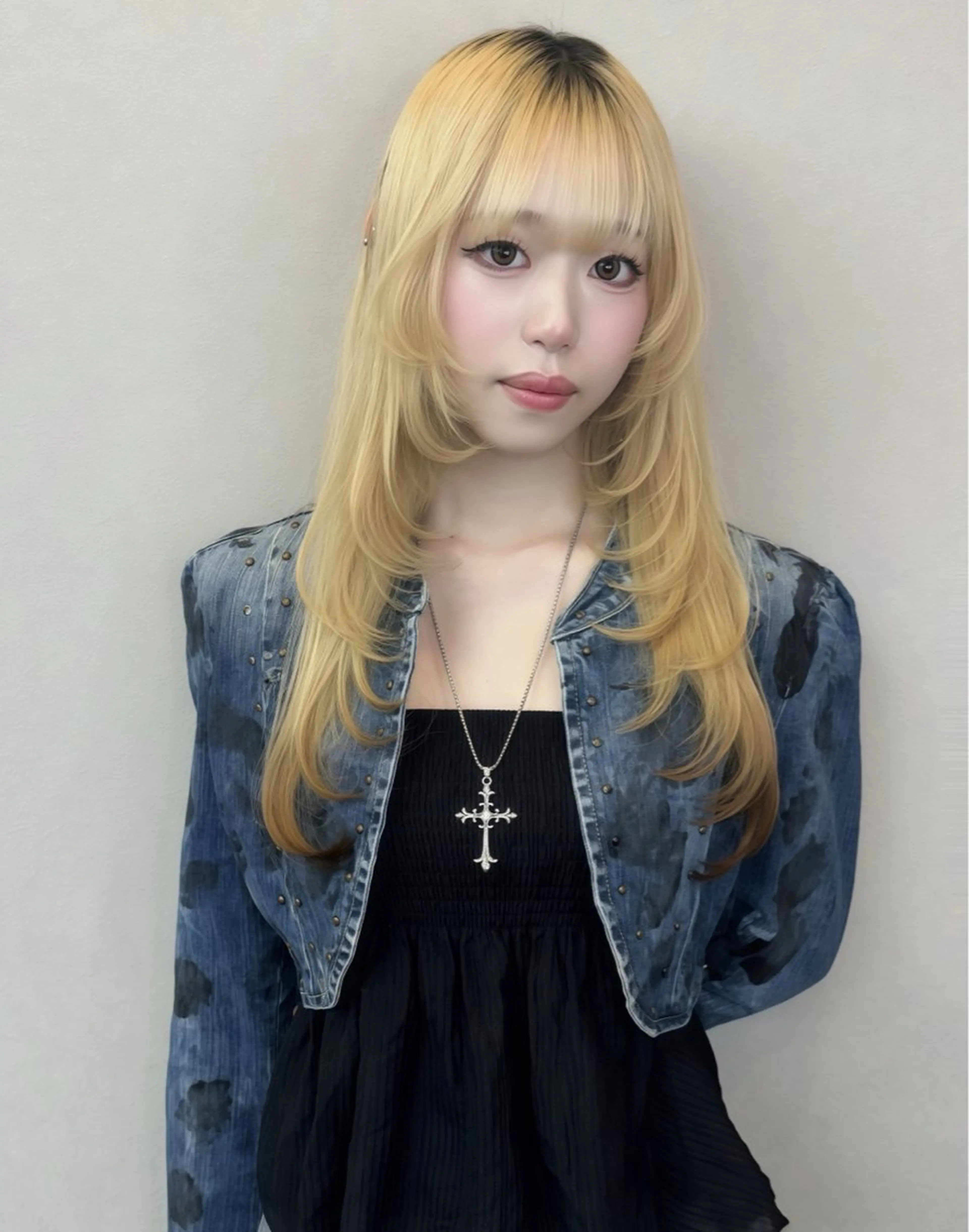 ロング レイヤーカット カット ヘアセット レイヤー/韓国ヘア ハイトーンAIRIのヘアスタイル