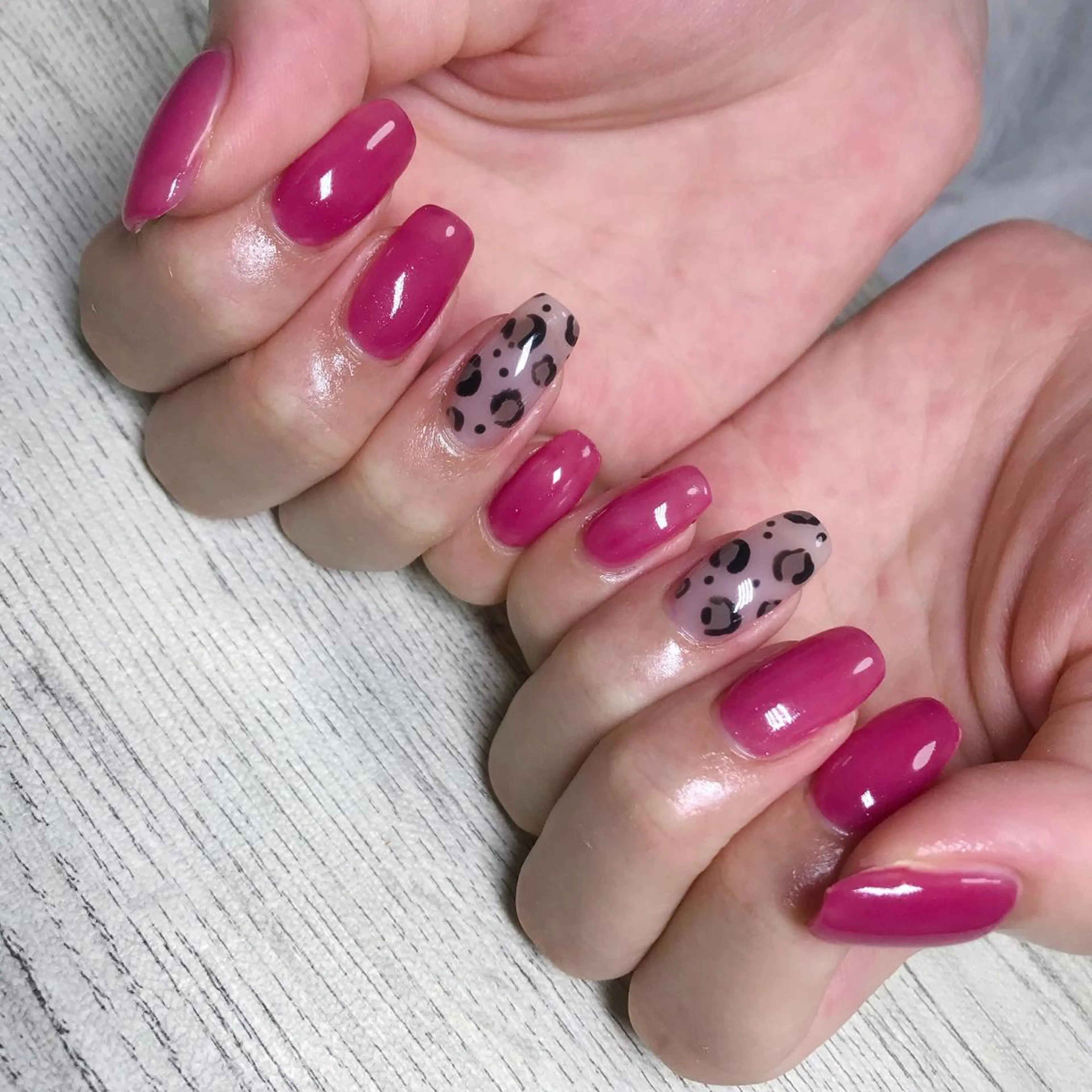 ネイル シンプルネイル 【カメレオン】 上村 祥子のヘアスタイル