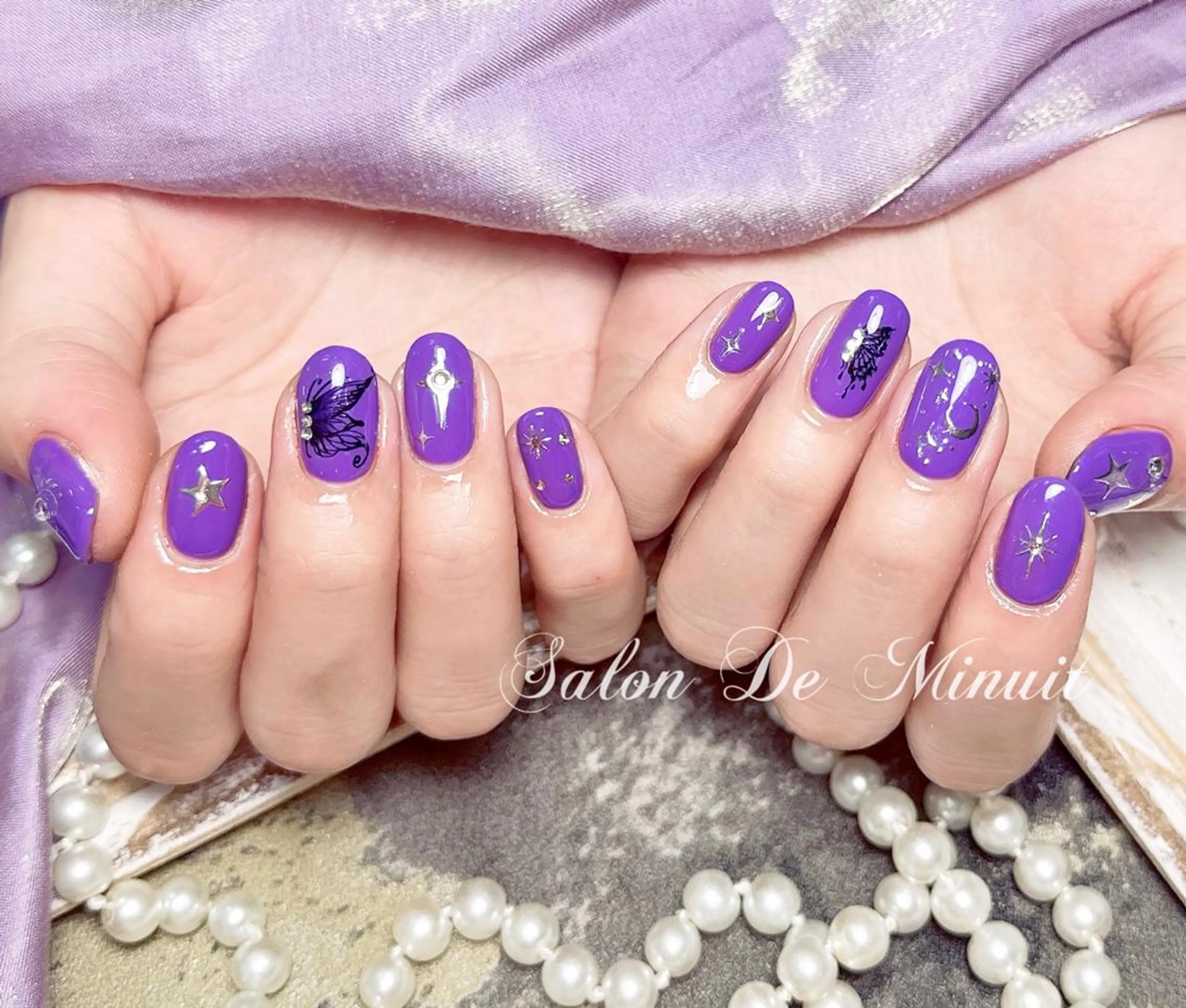 ネイル Salon de Minuit🦩のネイルデザイン