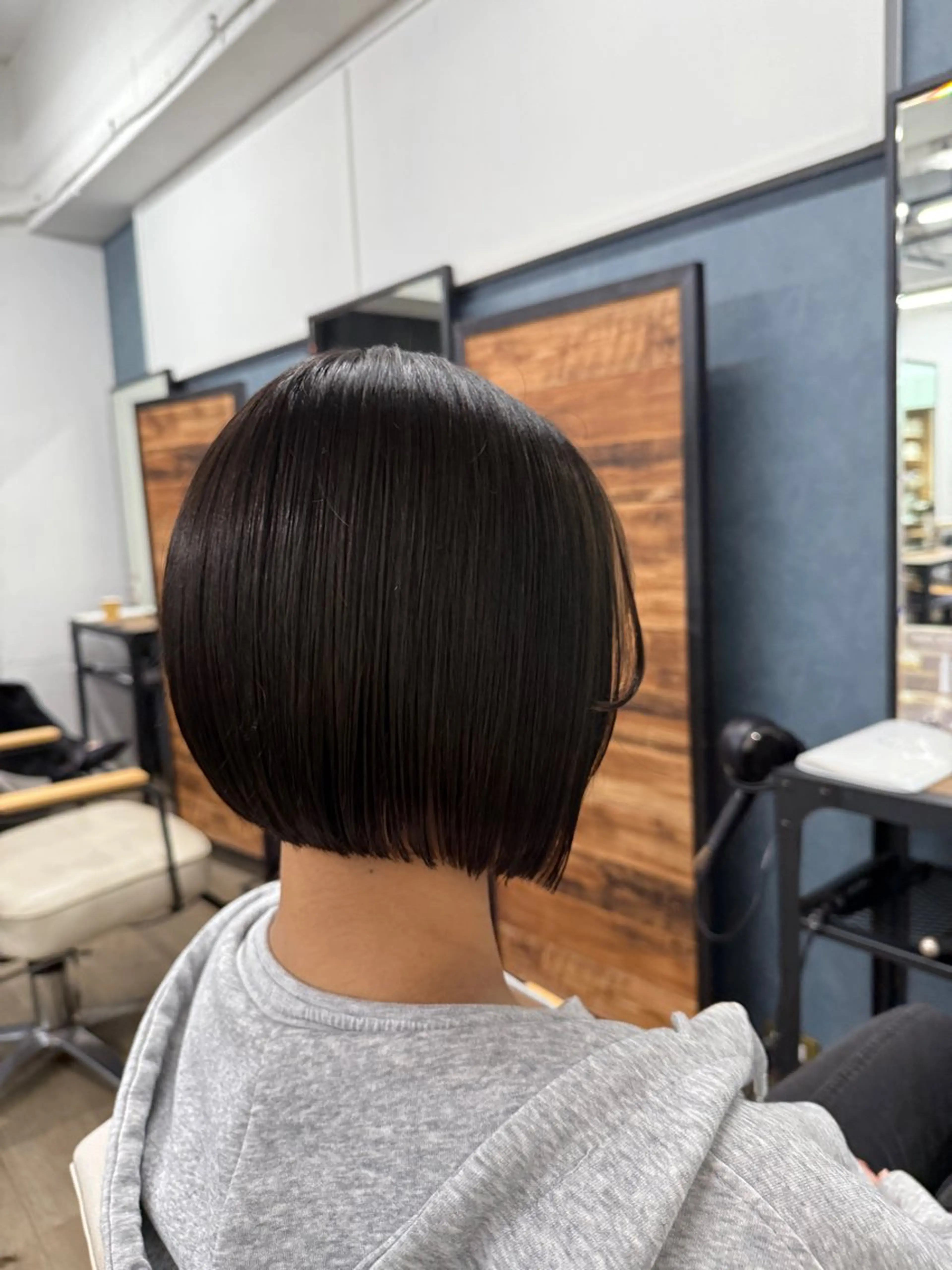 ショート ボブ 酒井 緋菜のヘアスタイル