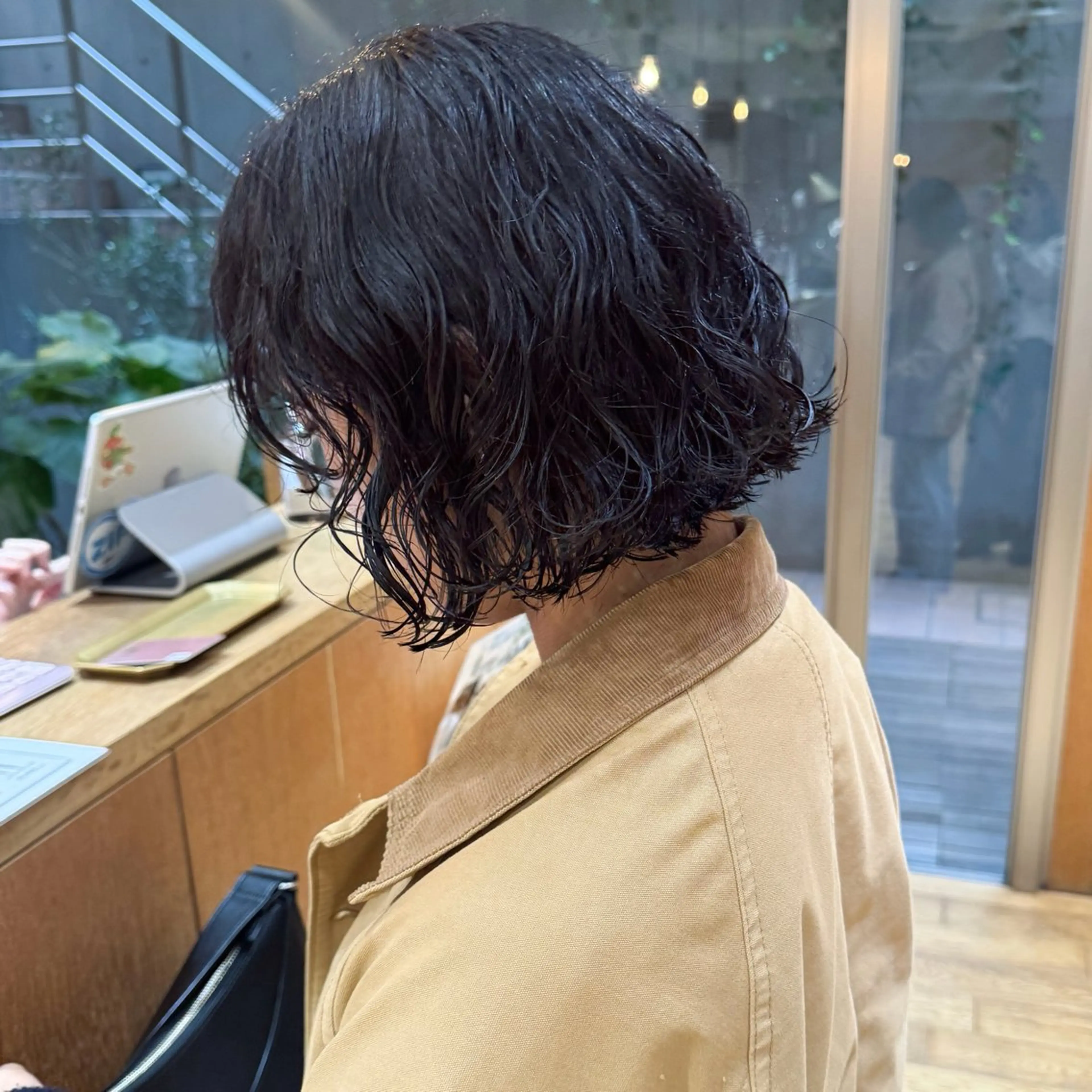 ミディアム パーマ ミディアムパーマ ボブ カット パーマ 大橋 芽衣のヘアスタイル