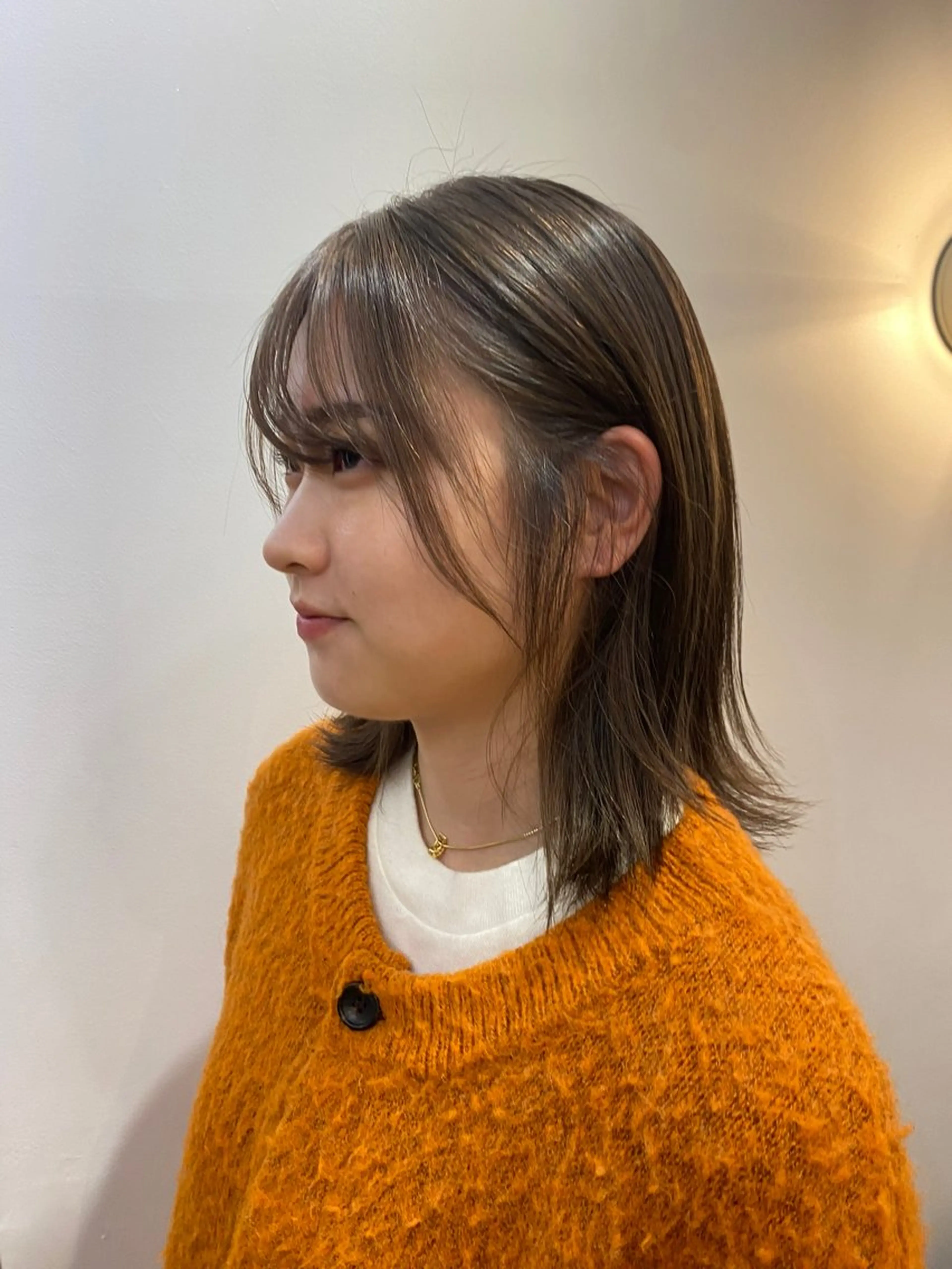 ミディアム カラー ベージュカラー ブリーチ ハイトーンカラー オリーブベージュ 🌿ボブ パーマ高橋啓太🌿のヘアスタイル