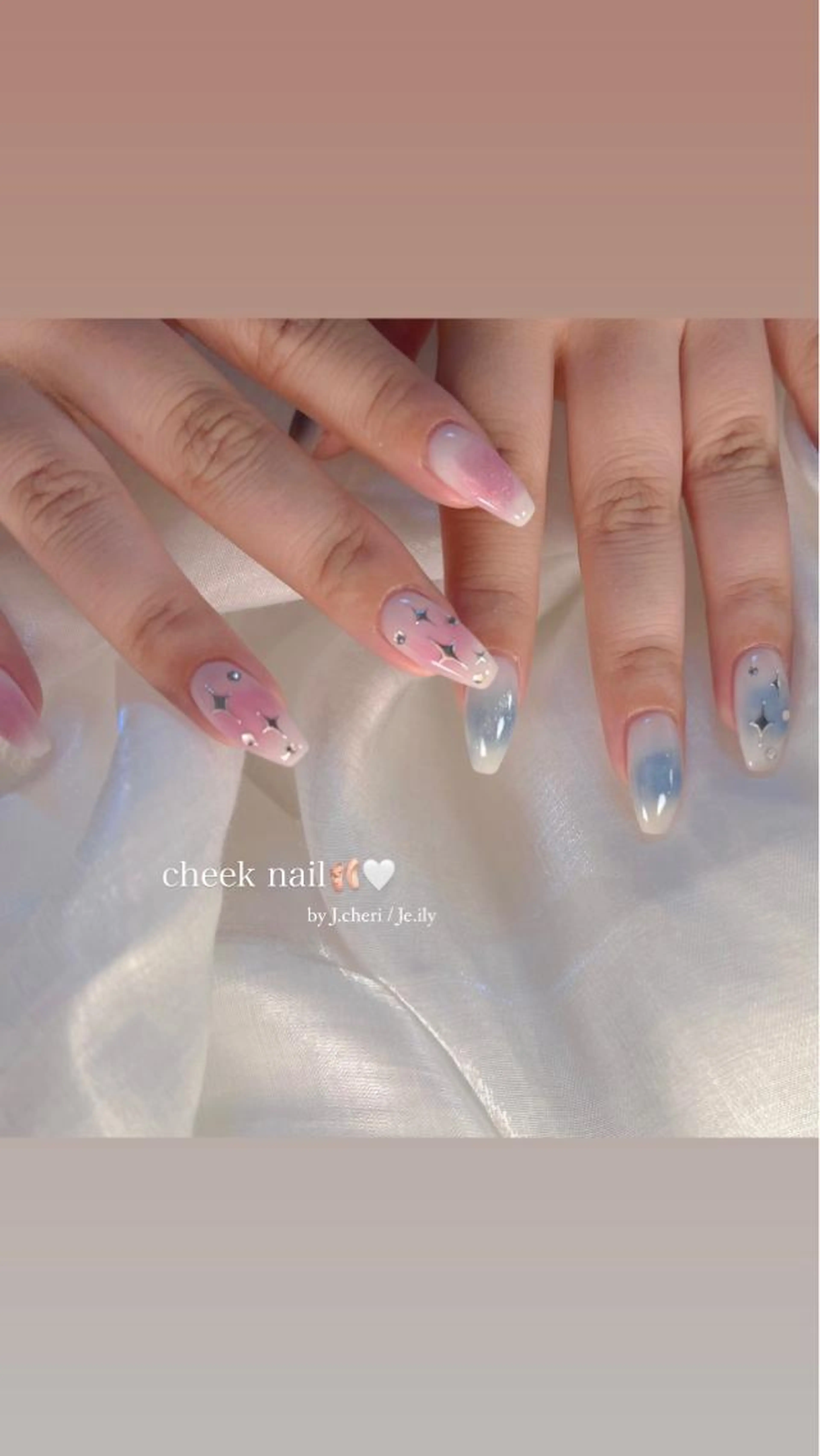 チークネイル🎟️🌷⋆｡˚✩の写真