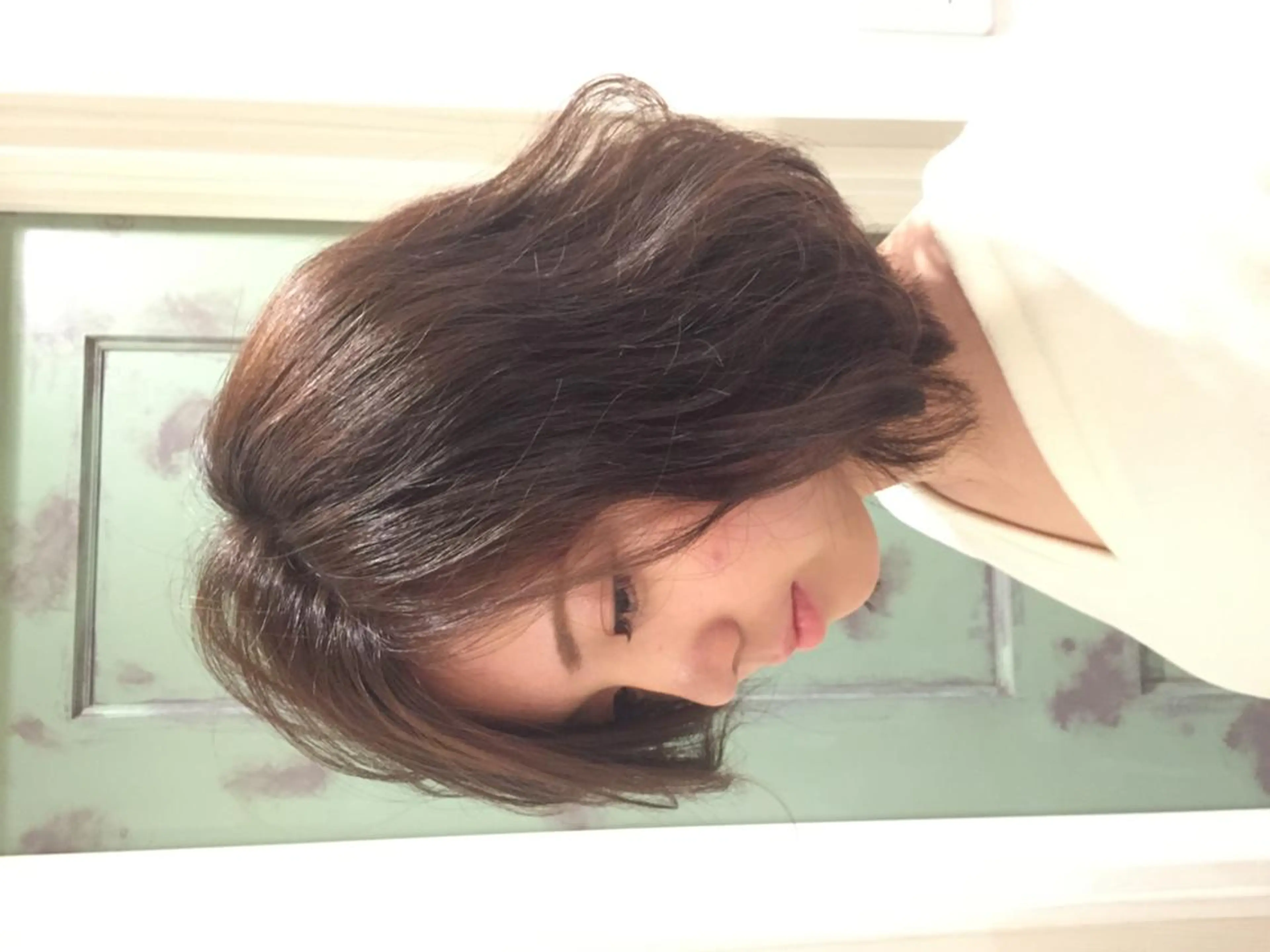カラー 嶋村夏実🌼レイヤー 🌸白髪ぼかしのヘアスタイル