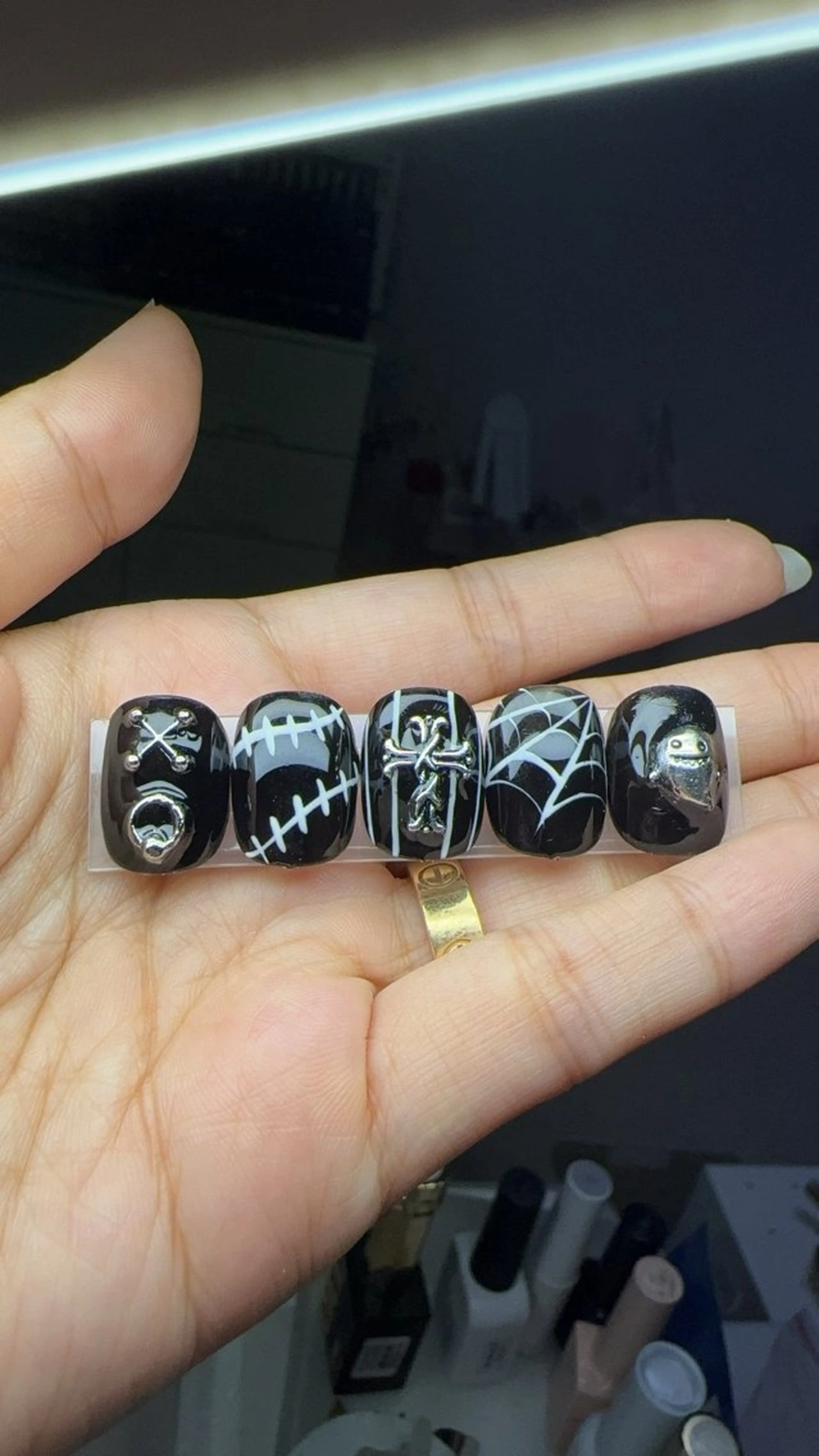 ネイル UniqueNail 長さだし専門店のネイルデザイン