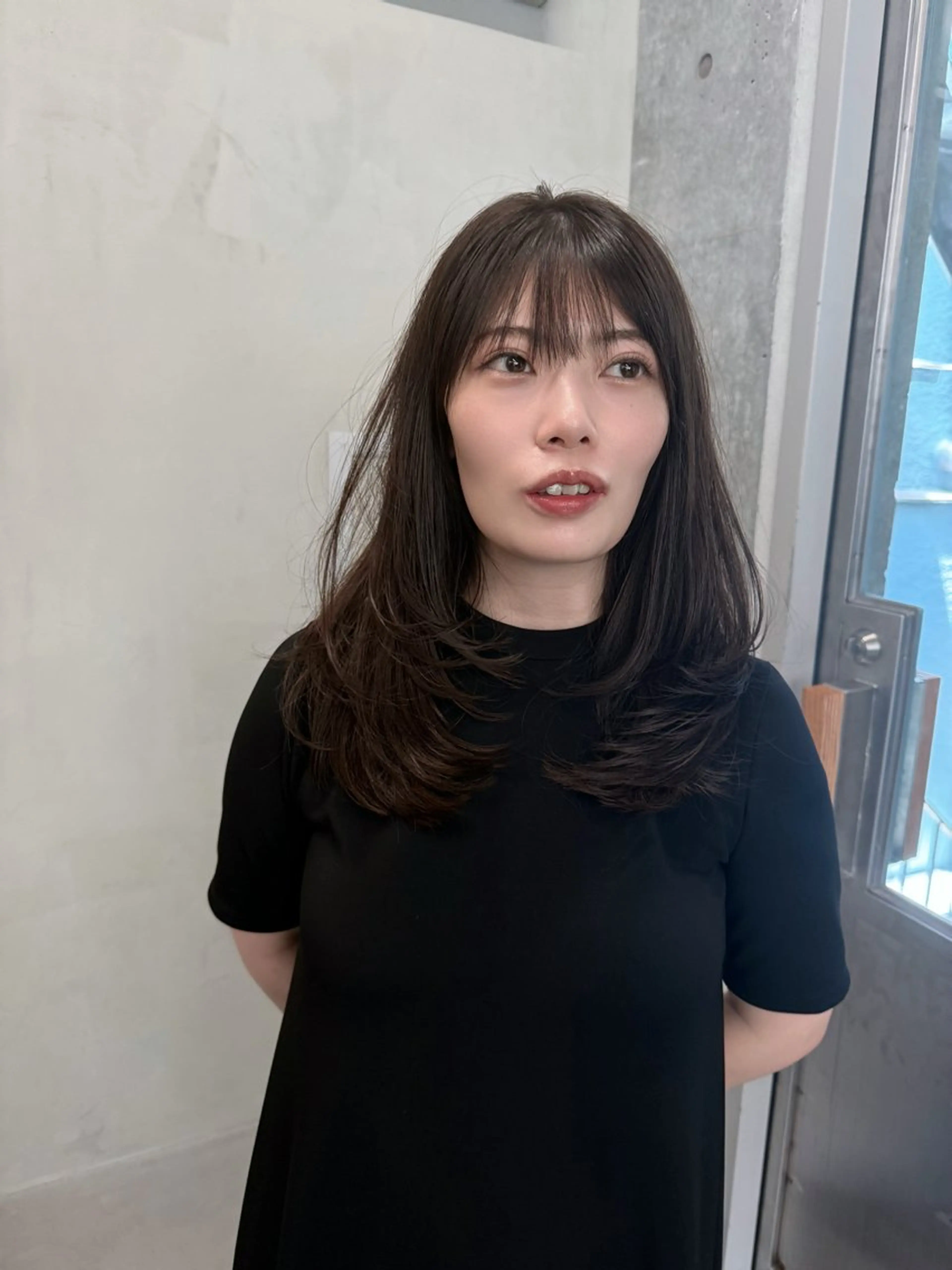 ロング カラー ロングレイヤー アッシュ ベージュカラー ブリーチ 透明感カラー カット ヘアカラー トリートメント 日本一丁寧なカット/ 小林輝🍀︎のヘアスタイル