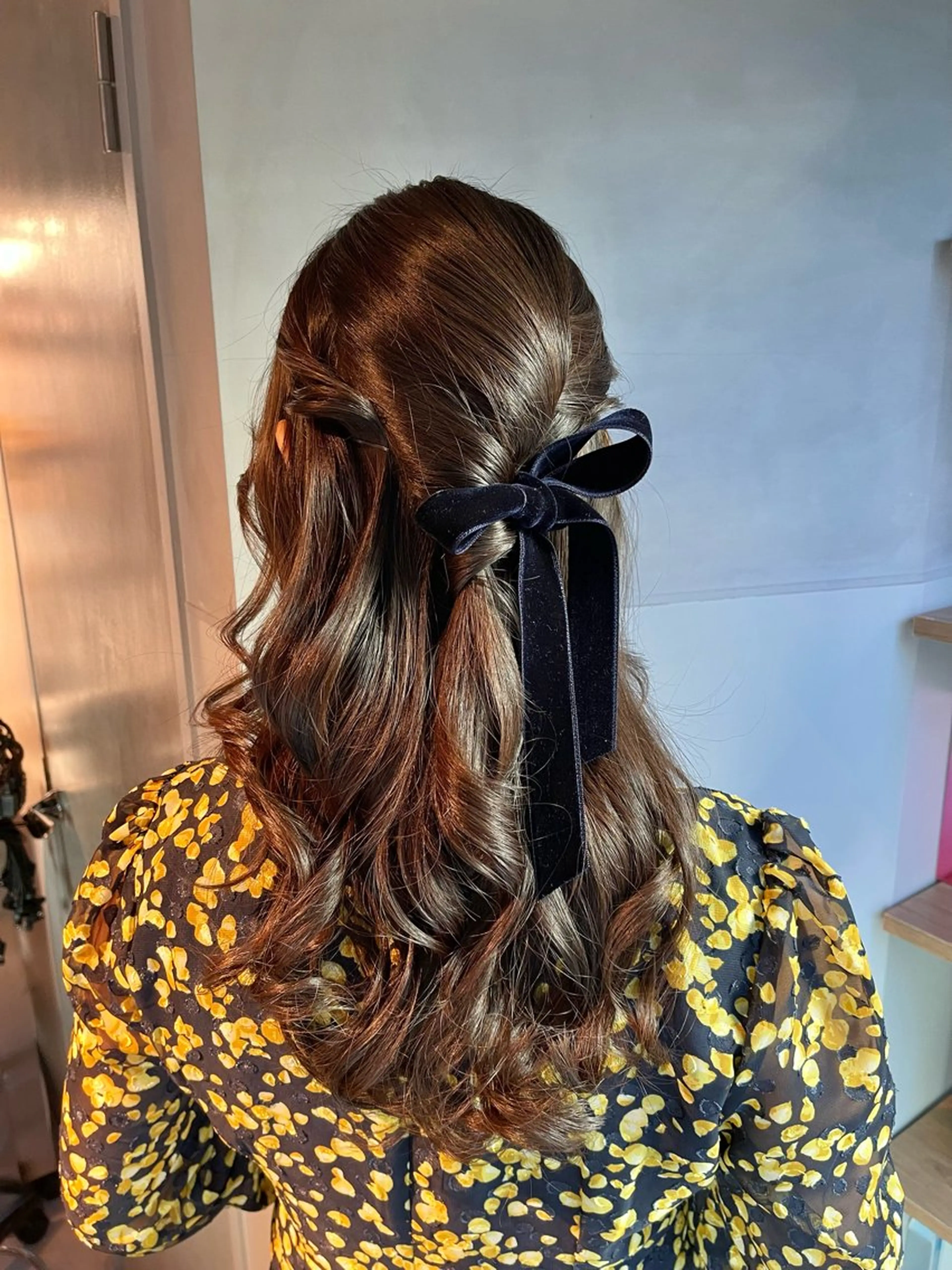 ヘアアレンジ ポニーテール 結婚式・ブライダル 卒業式のヘアスタイル ヘアセット charm《銀座》 ヘアセット/縮毛矯正のヘアスタイル