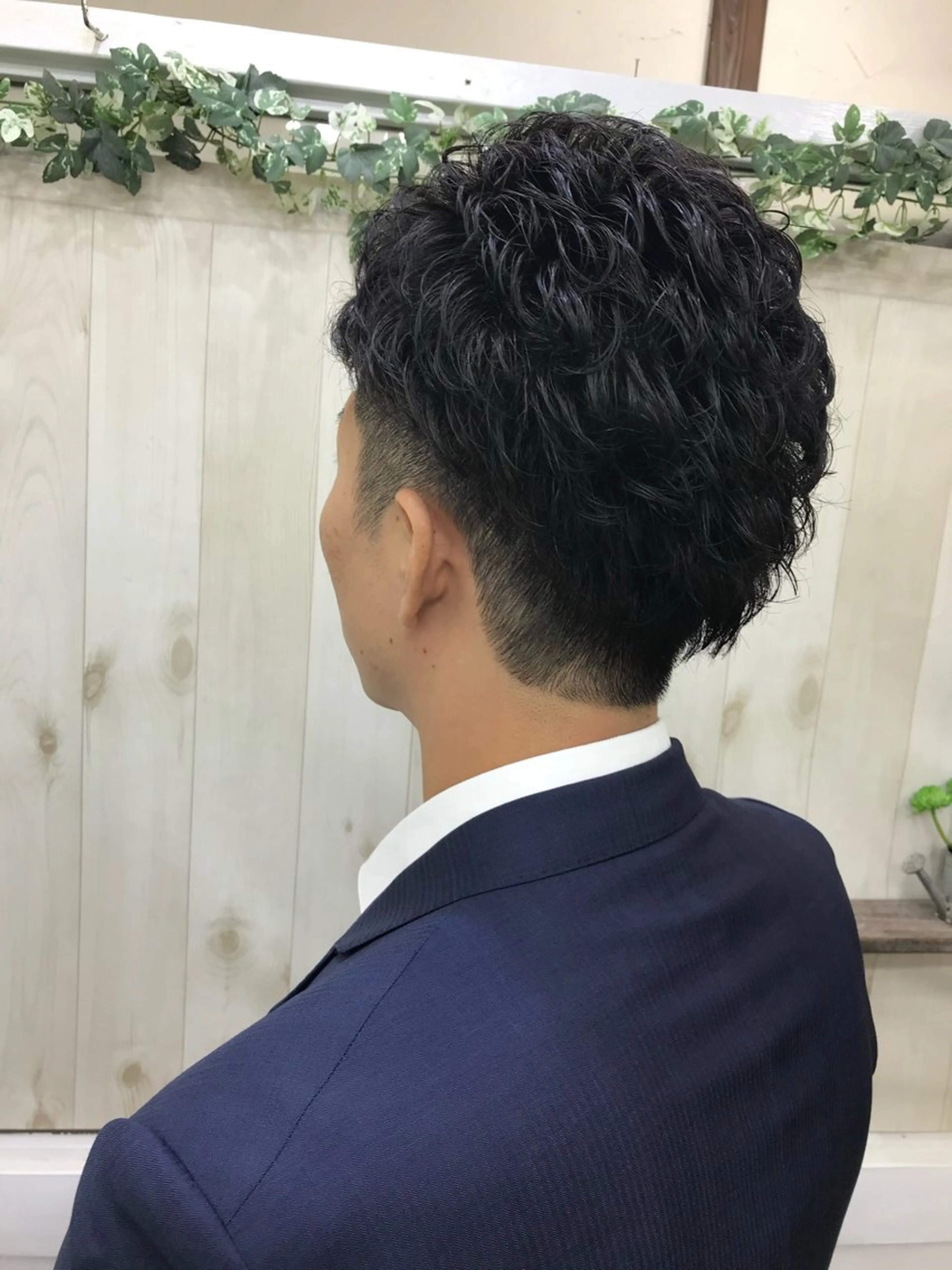 メンズ 🌱透明感カラー☘️ TOYO🌱のヘアスタイル