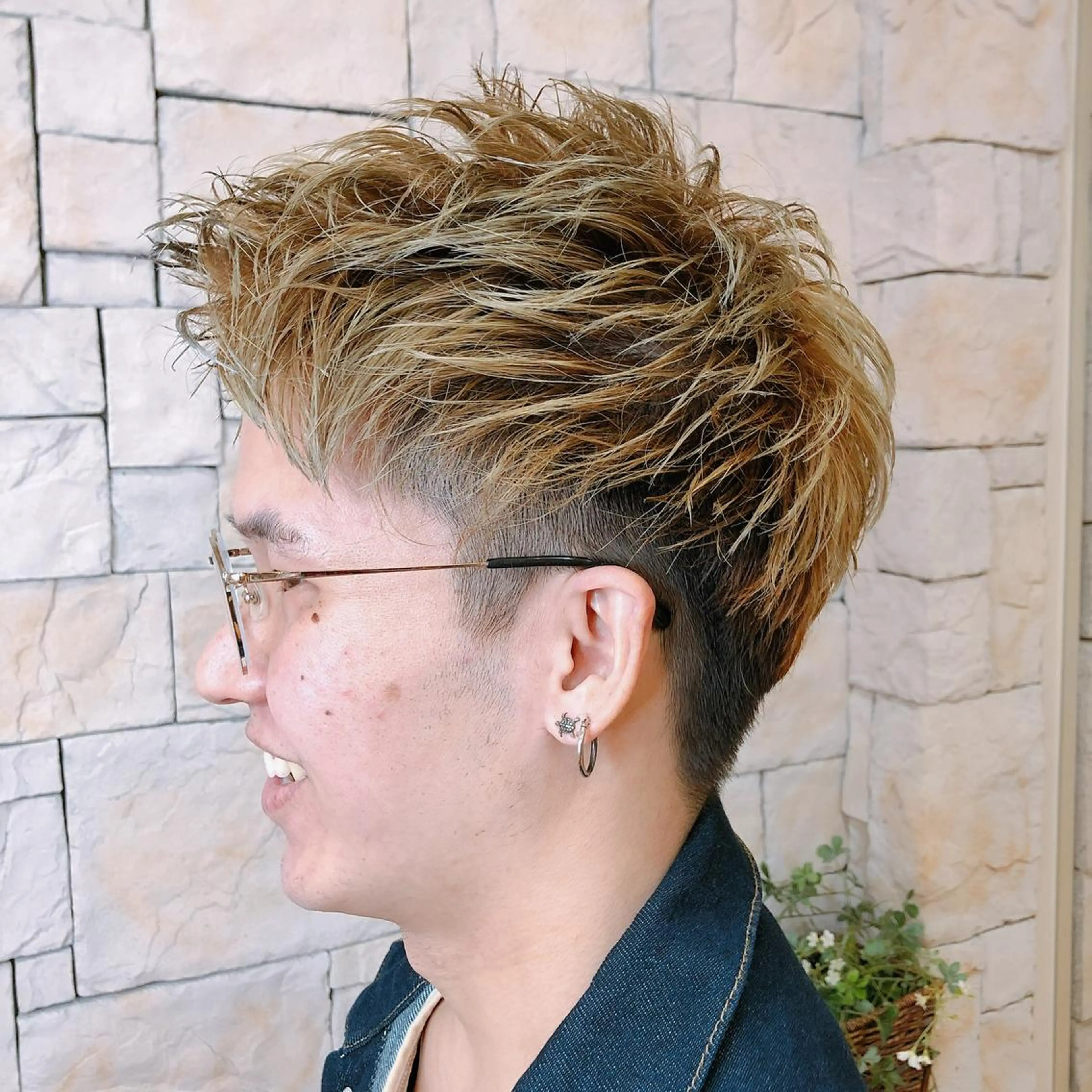 ショート カラー メンズ soigné所属・白髪ぼかし 髪質改善カラーESAのヘアスタイル