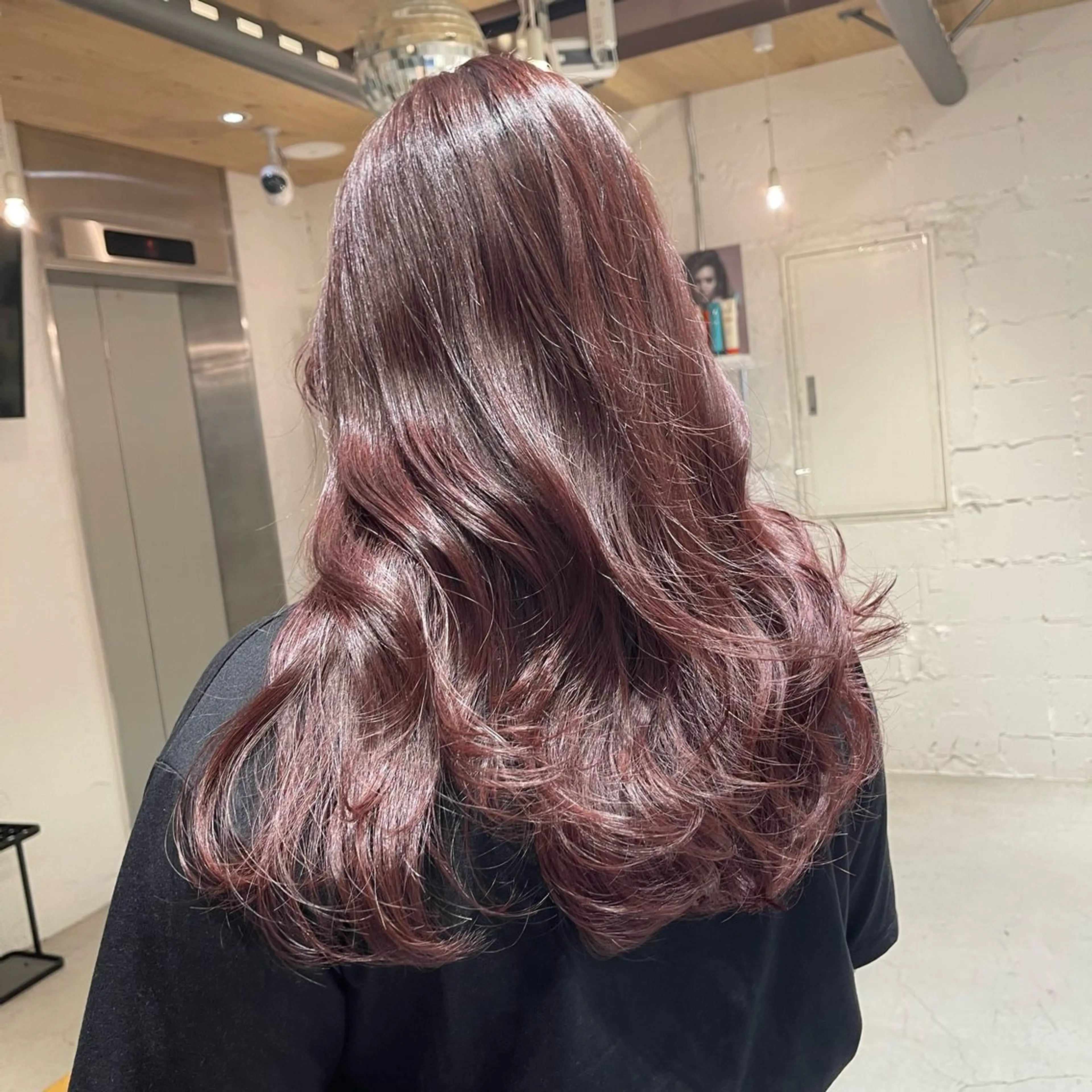 ロング カラー ヘアカラー トリートメント lunty miichiのヘアスタイル