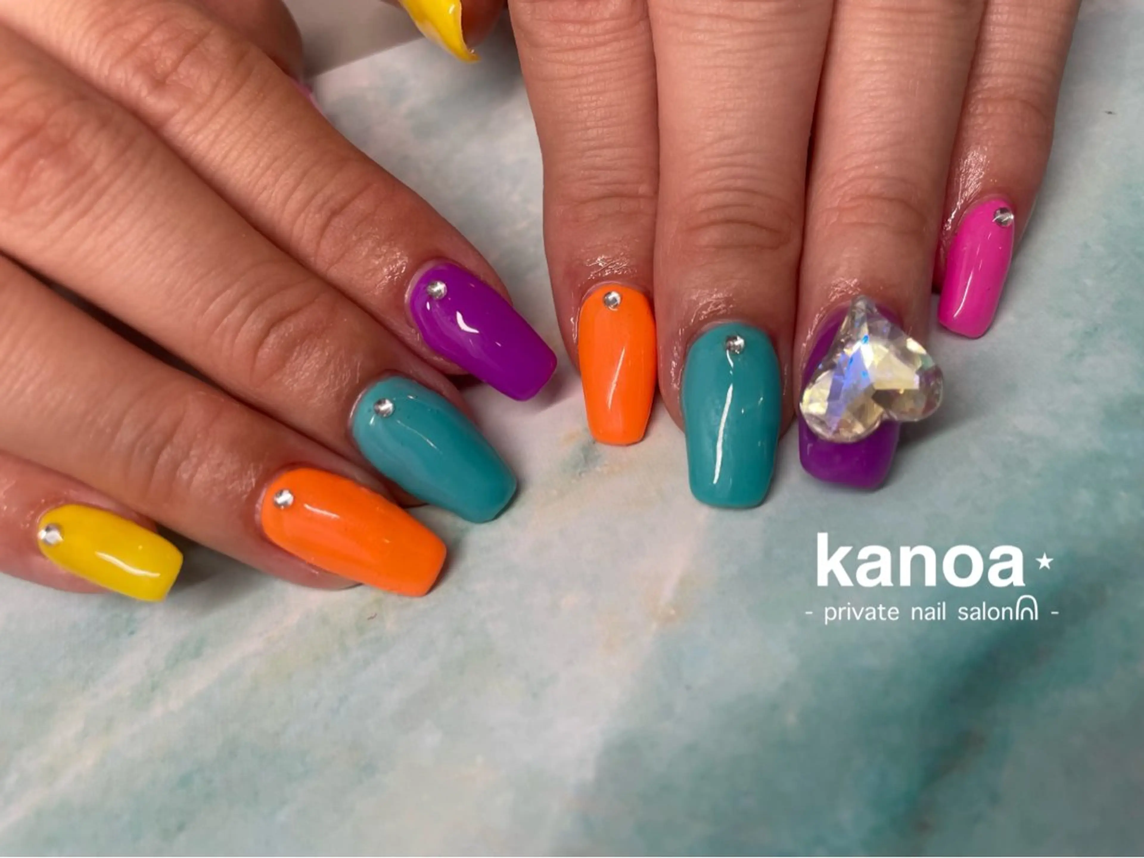 ネイル キラキラネイル kanoa nailのネイルデザイン