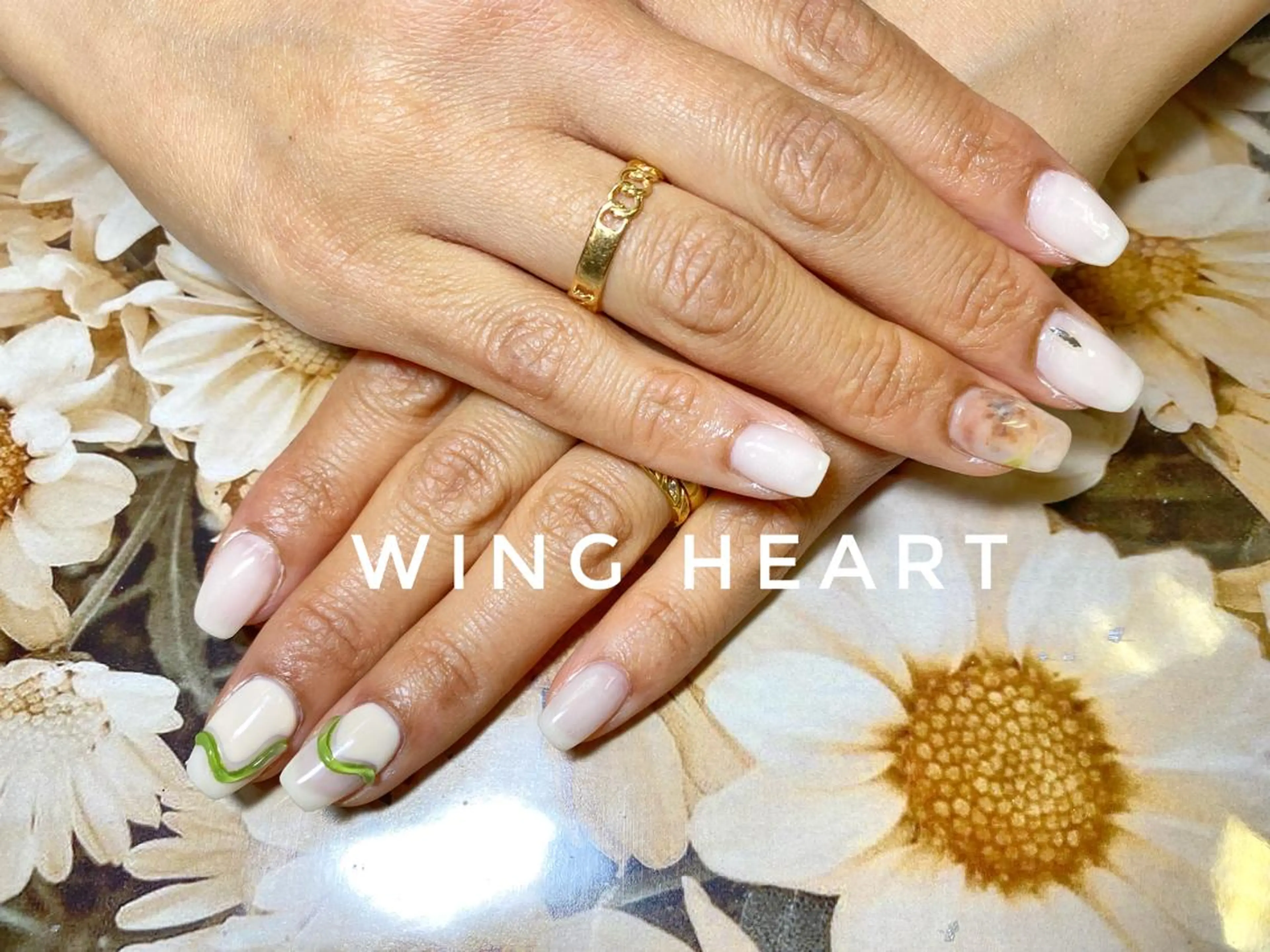 ネイル O. AKINAのネイルデザイン