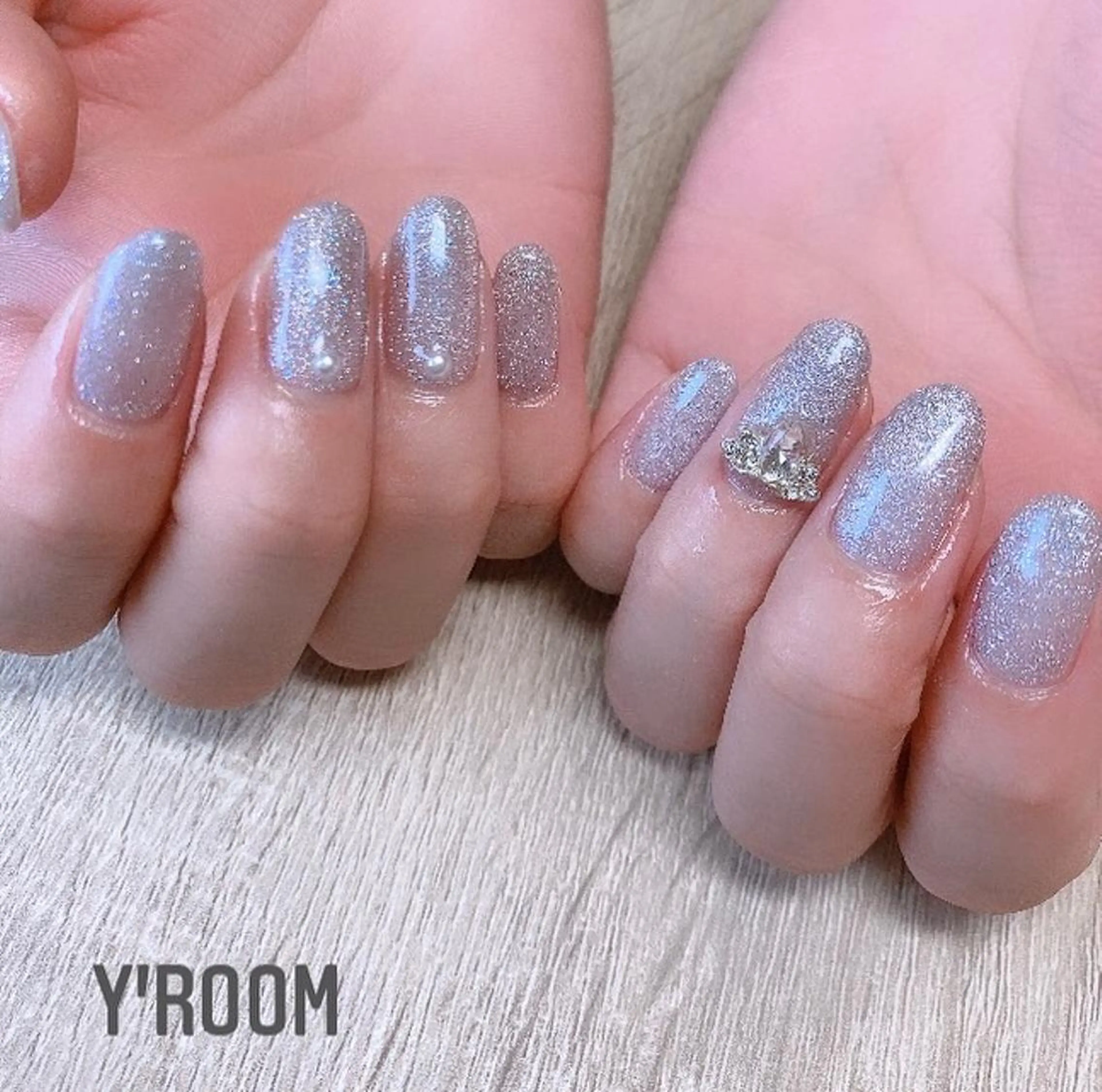 ネイル オーロラネイル フラッシュネイル フットネイル ジェルネイル 氷ネイル・うるうるネイル YUKA （ネイリスト）のネイルデザイン