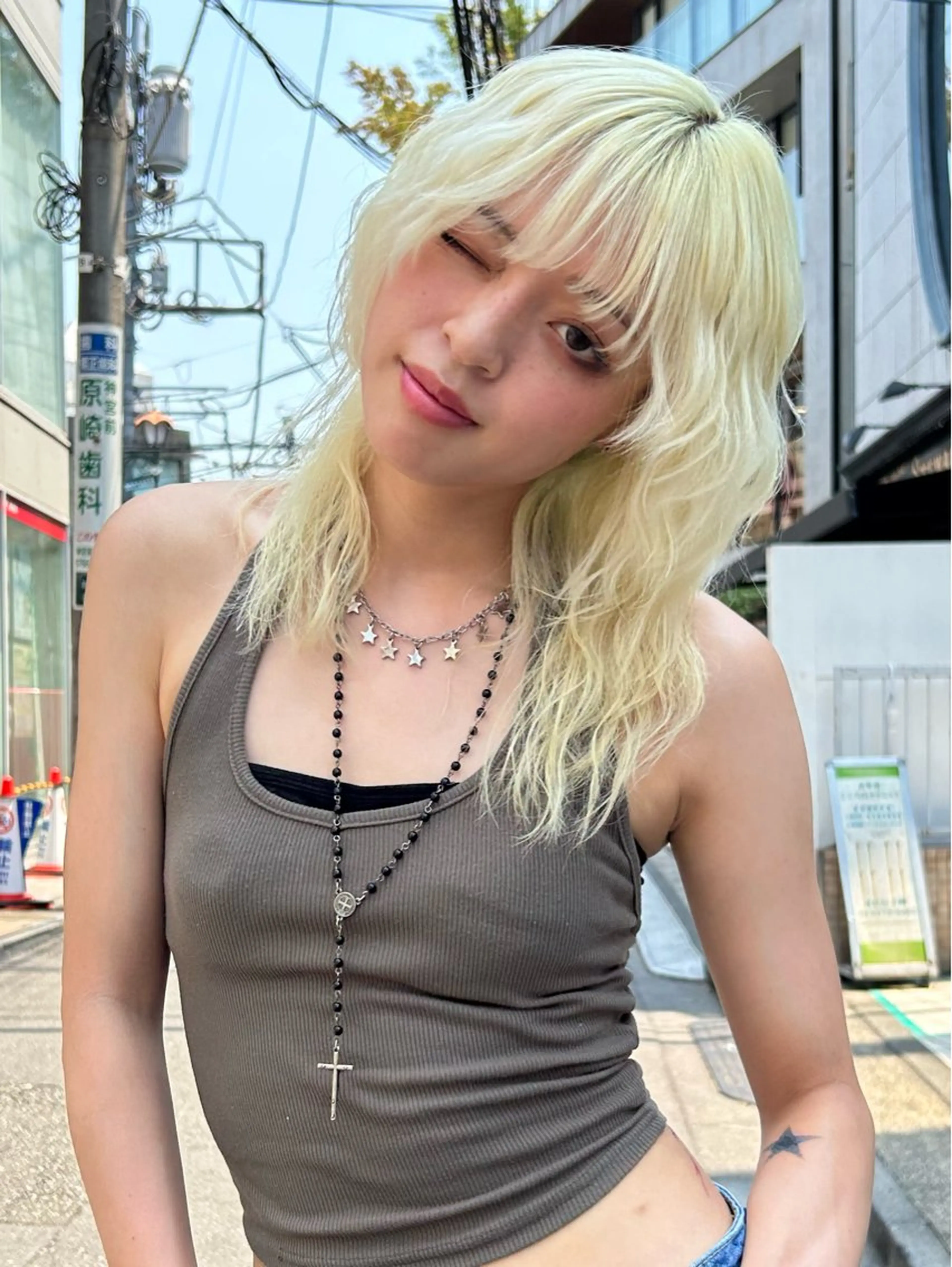 ミディアム カラー ブロンド カット ヘアカラー トリートメント 🧸艶々韓国ヘア 🧁mizunaのヘアスタイル