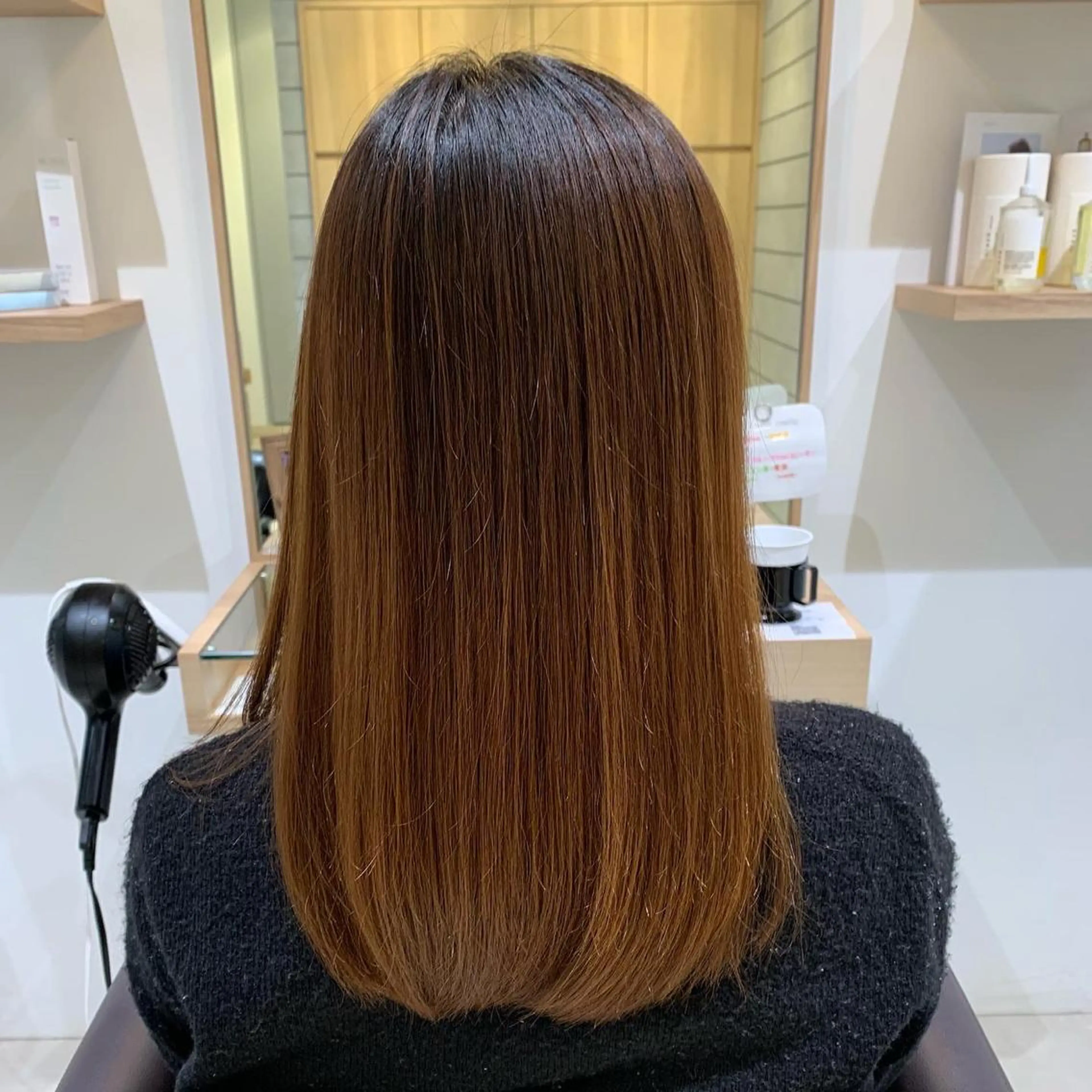 セミロング ヘアカラー 縮毛矯正 トリートメント 大姶良 友輝の眉毛・アイブロウイメージ