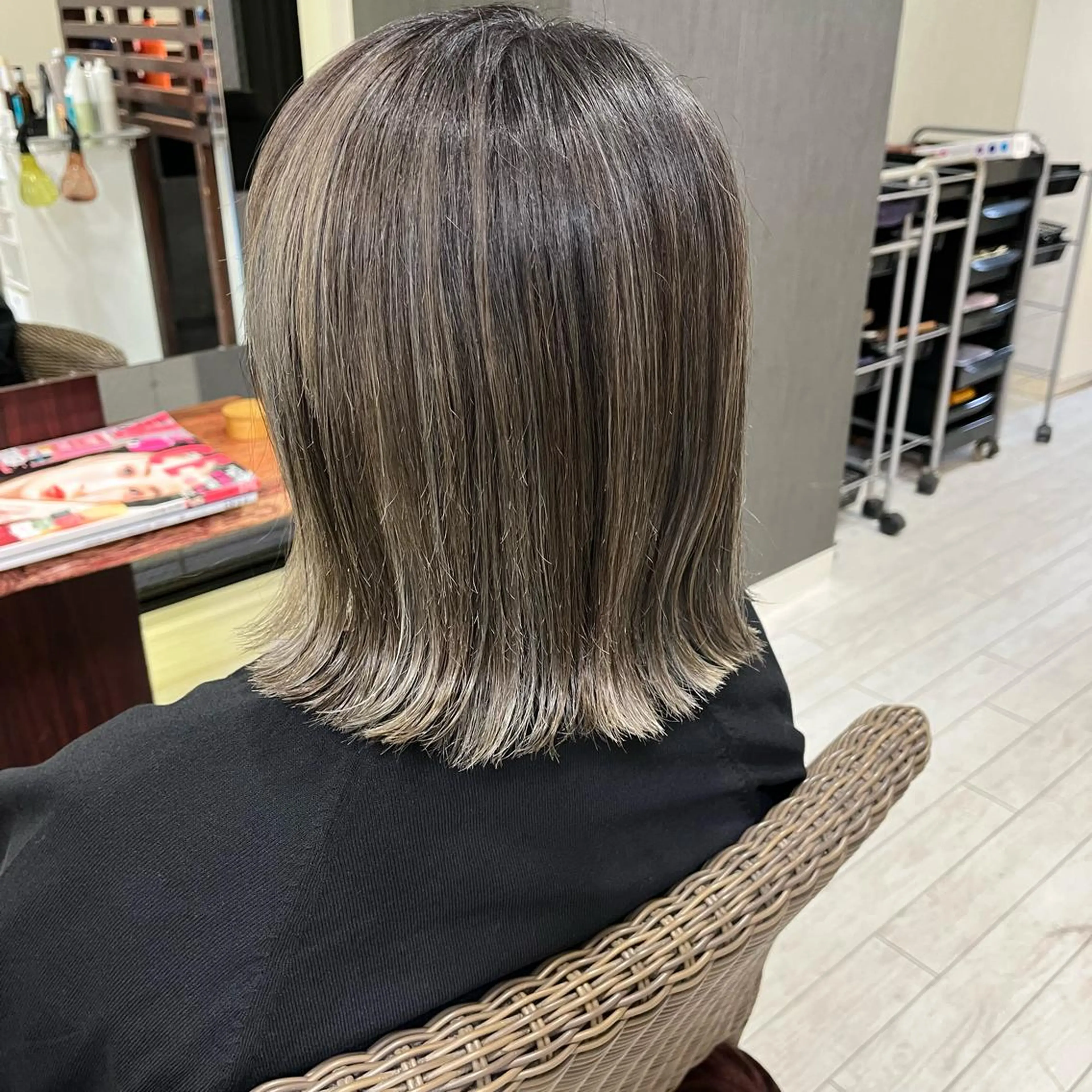 ミディアム レイヤーカット カット ヘアカラー トリートメント ママ美容師 *ヒマワリのヘアスタイル