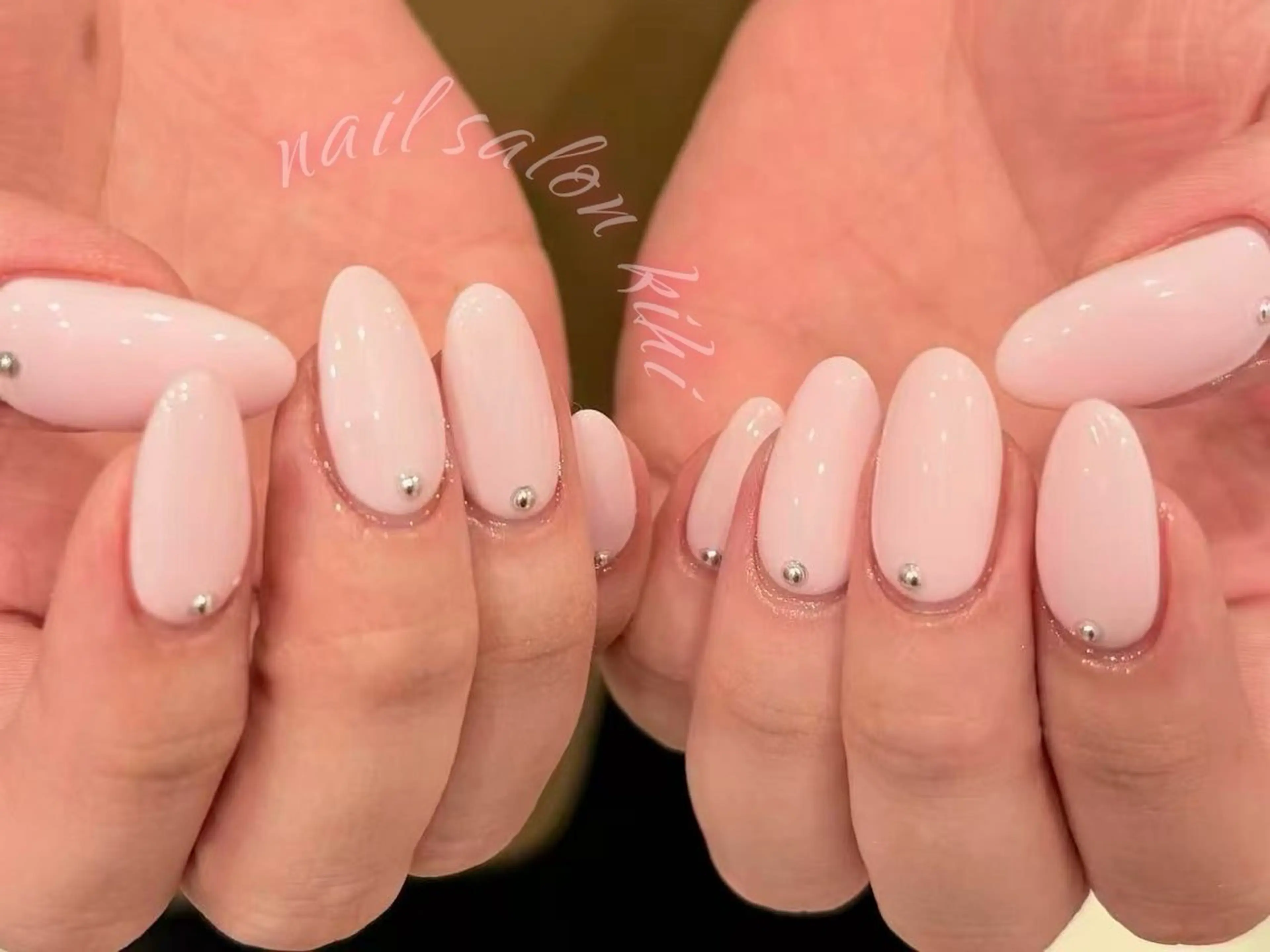 ネイル アートネイル フレンチネイル ジェルネイル グラデーション 韓国ネイル ハンドネイル 鈴木 ユリのネイルデザイン