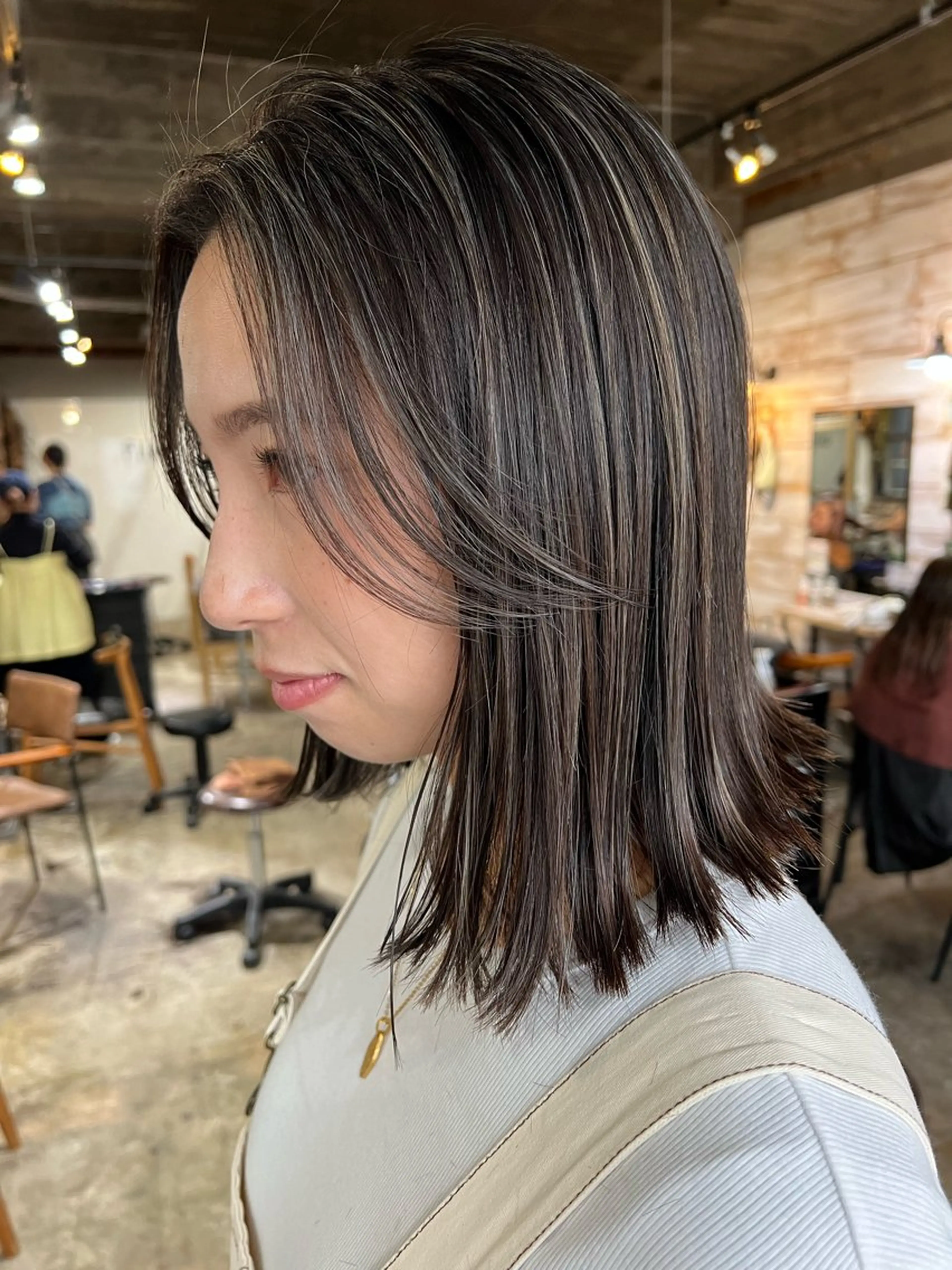 ミディアム カラー ヘアカラー トリートメント ツキノキ ミナのヘアスタイル