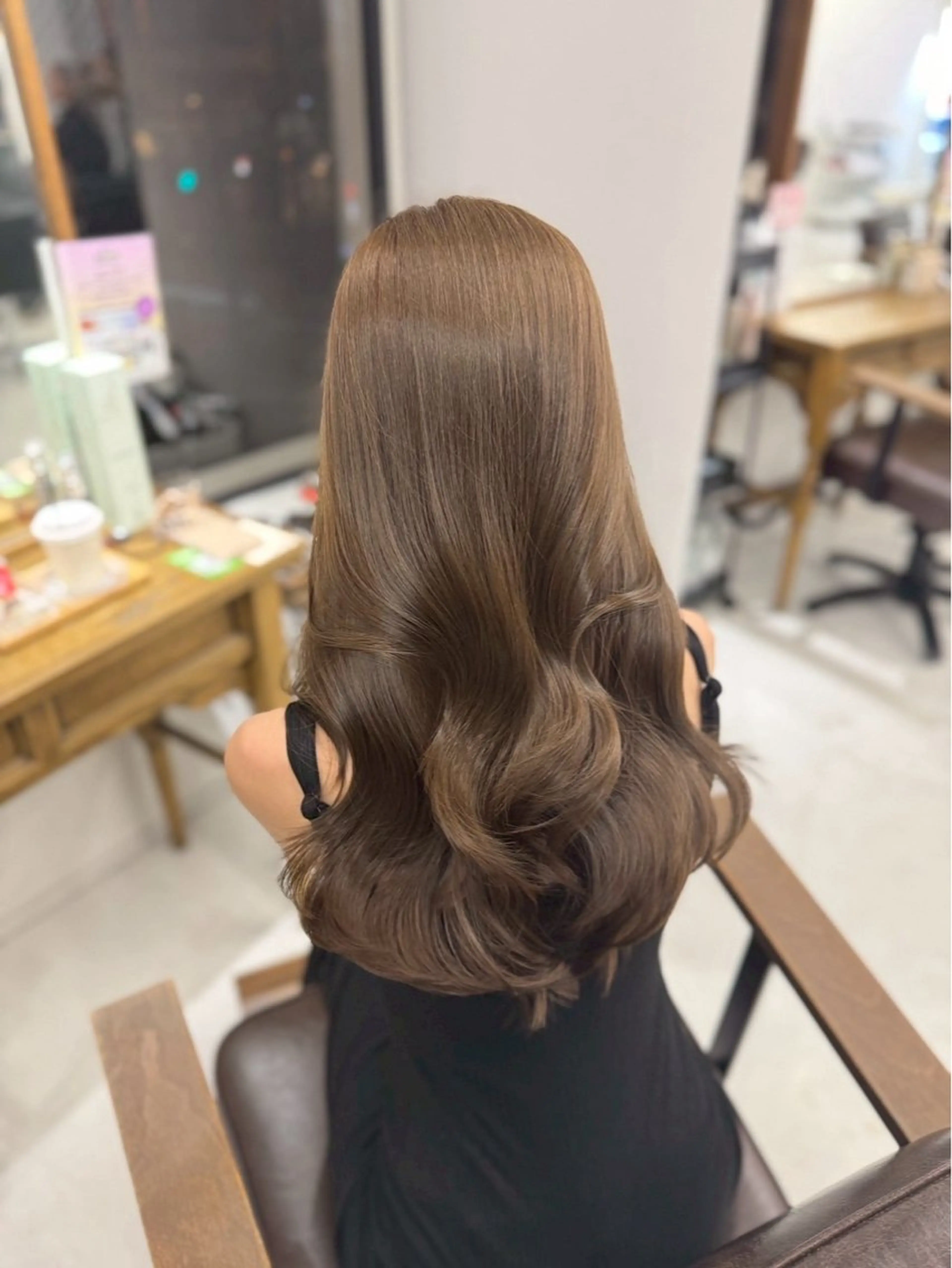 【🤍大人気透明感ベージュカラー🤍】🫧ダメージレスでうる艶髪に🫧プレミアムケアカラー🎀の写真