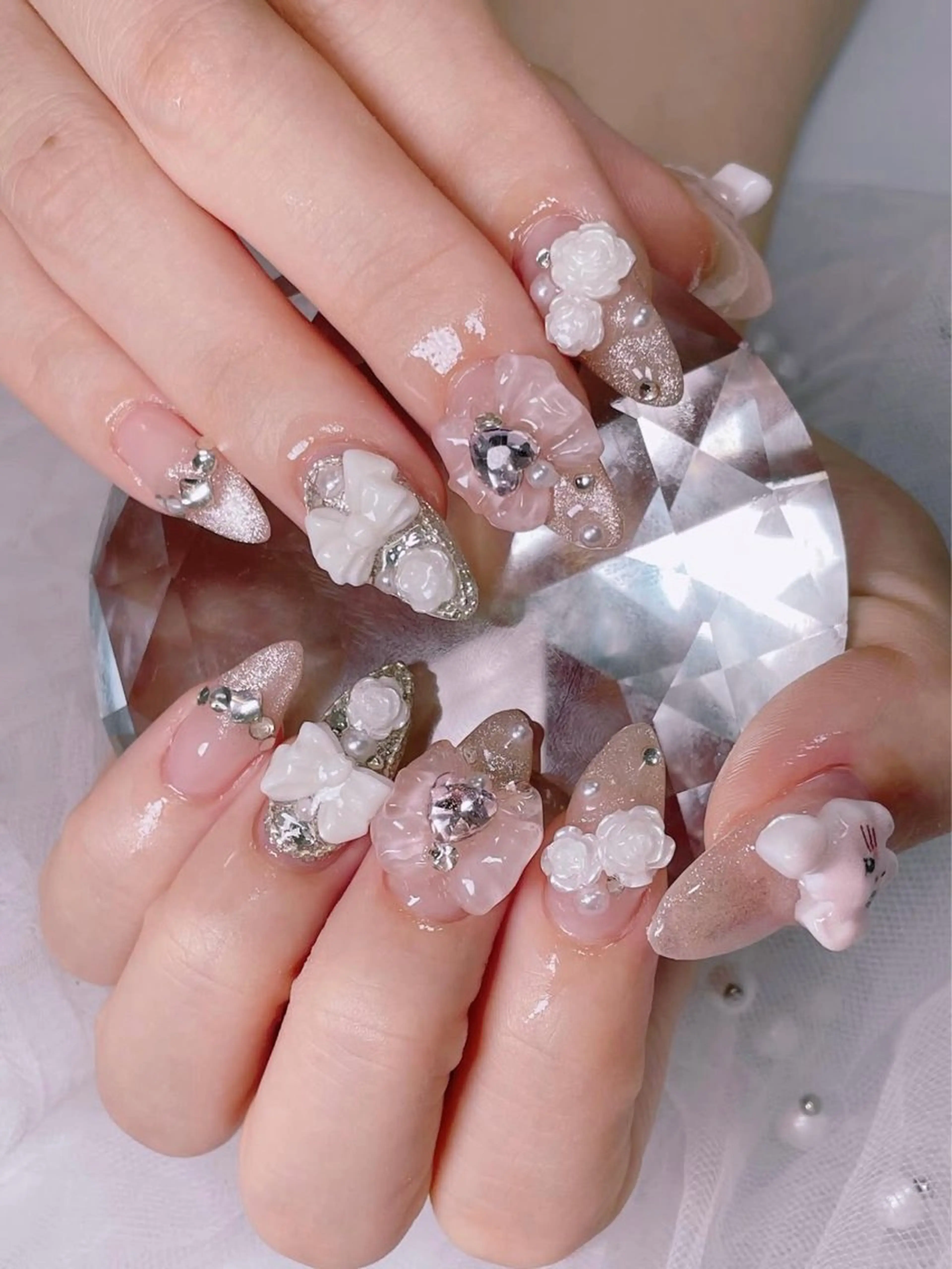 ネイル アートネイル オーロラネイル チークネイル 長さ出し フットネイル ハンドネイル Chan nailsのネイルデザイン