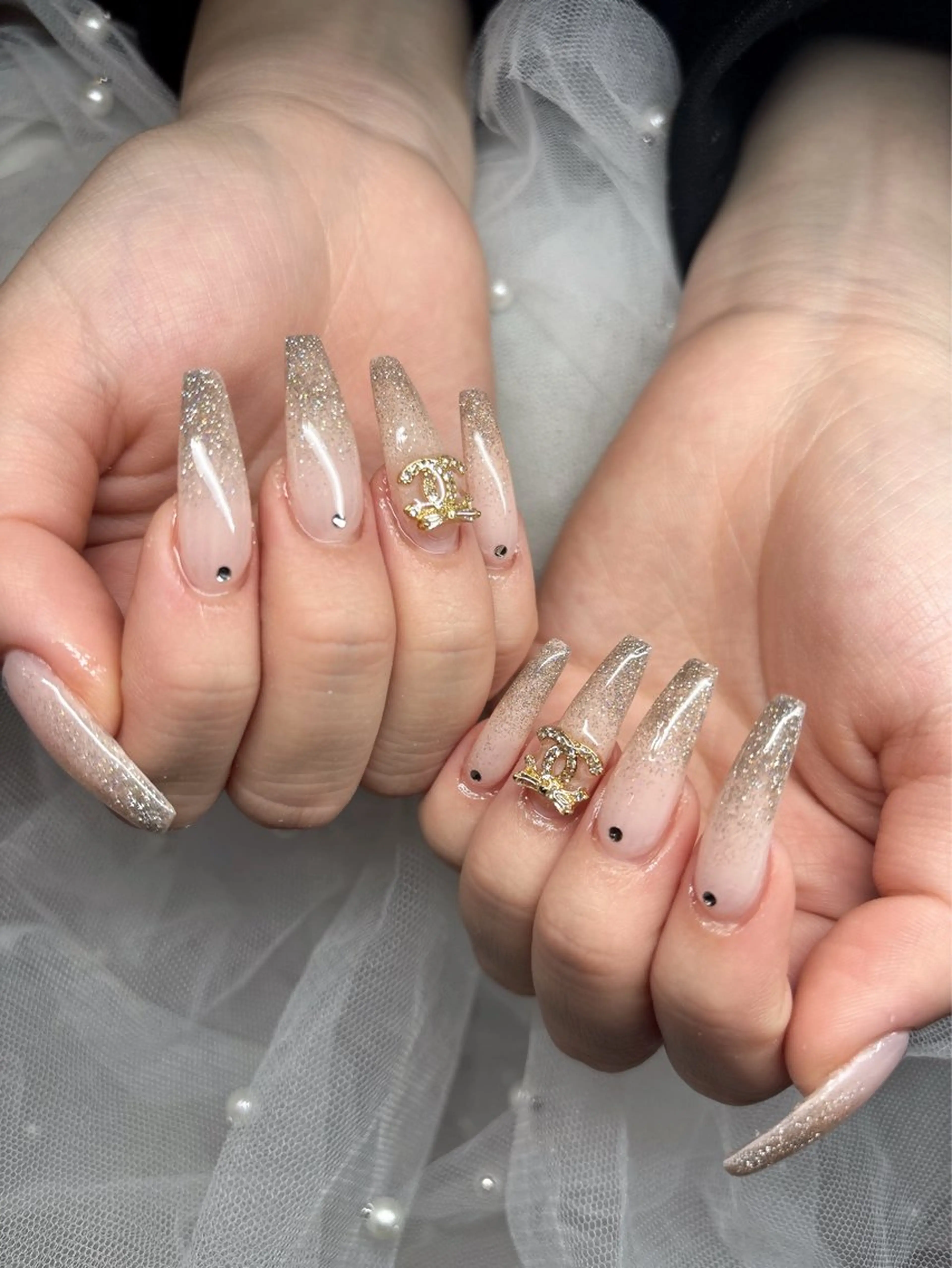 ネイル フラッシュネイル 韓国ネイル ラメ(グリッター) 持ち込み ワンホンネイル ハンドネイル happiness nailのネイルデザイン