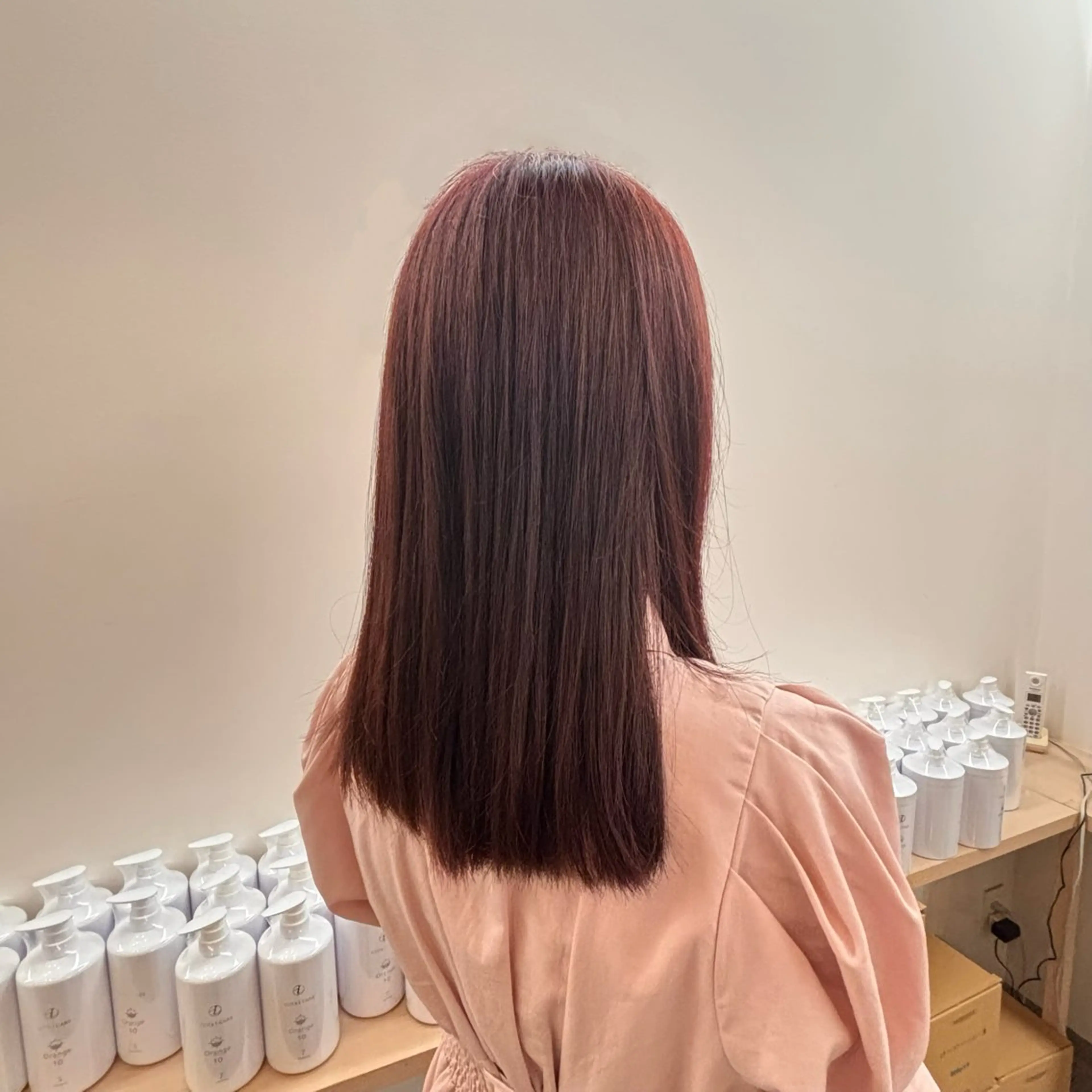 セミロング カラー 小池 美空のヘアスタイル
