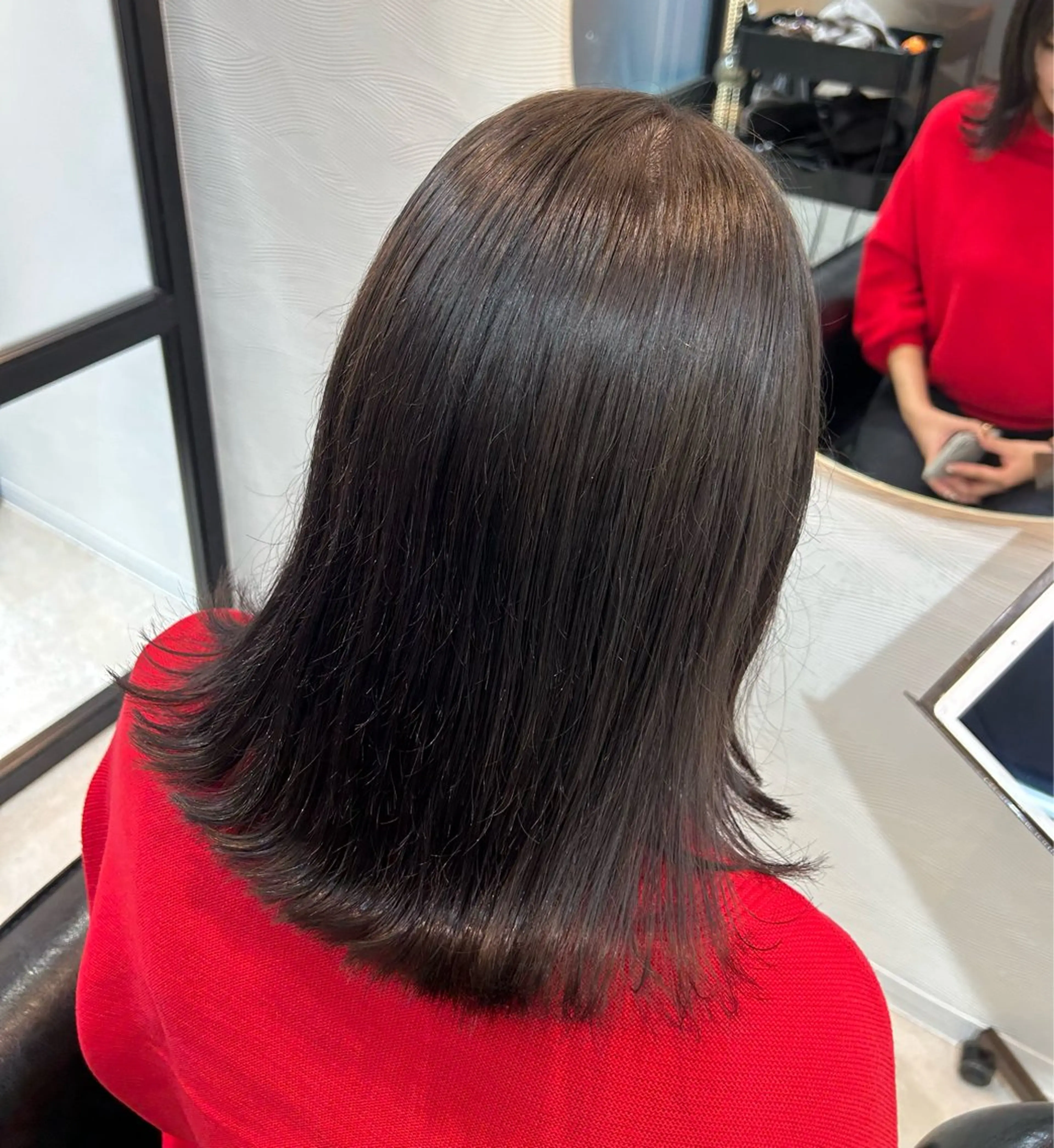 ミディアム カラー カット ヘアカラー トリートメント 🤍透明感/韓国風 🤍サクラギヒトミのヘアスタイル