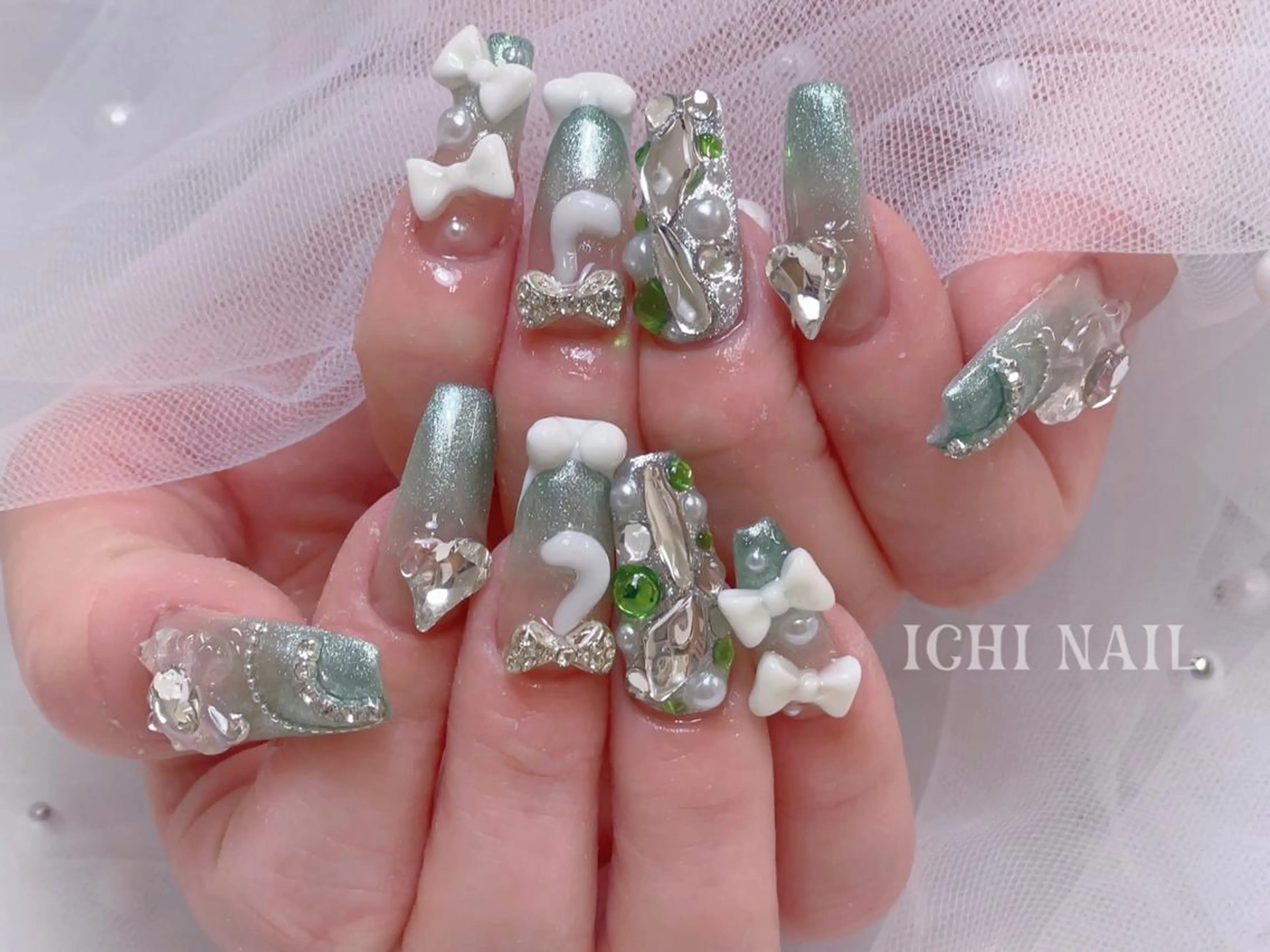 ネイル ハンドネイル 🧚🏻‍♀️ NOHA🎀のネイルデザイン