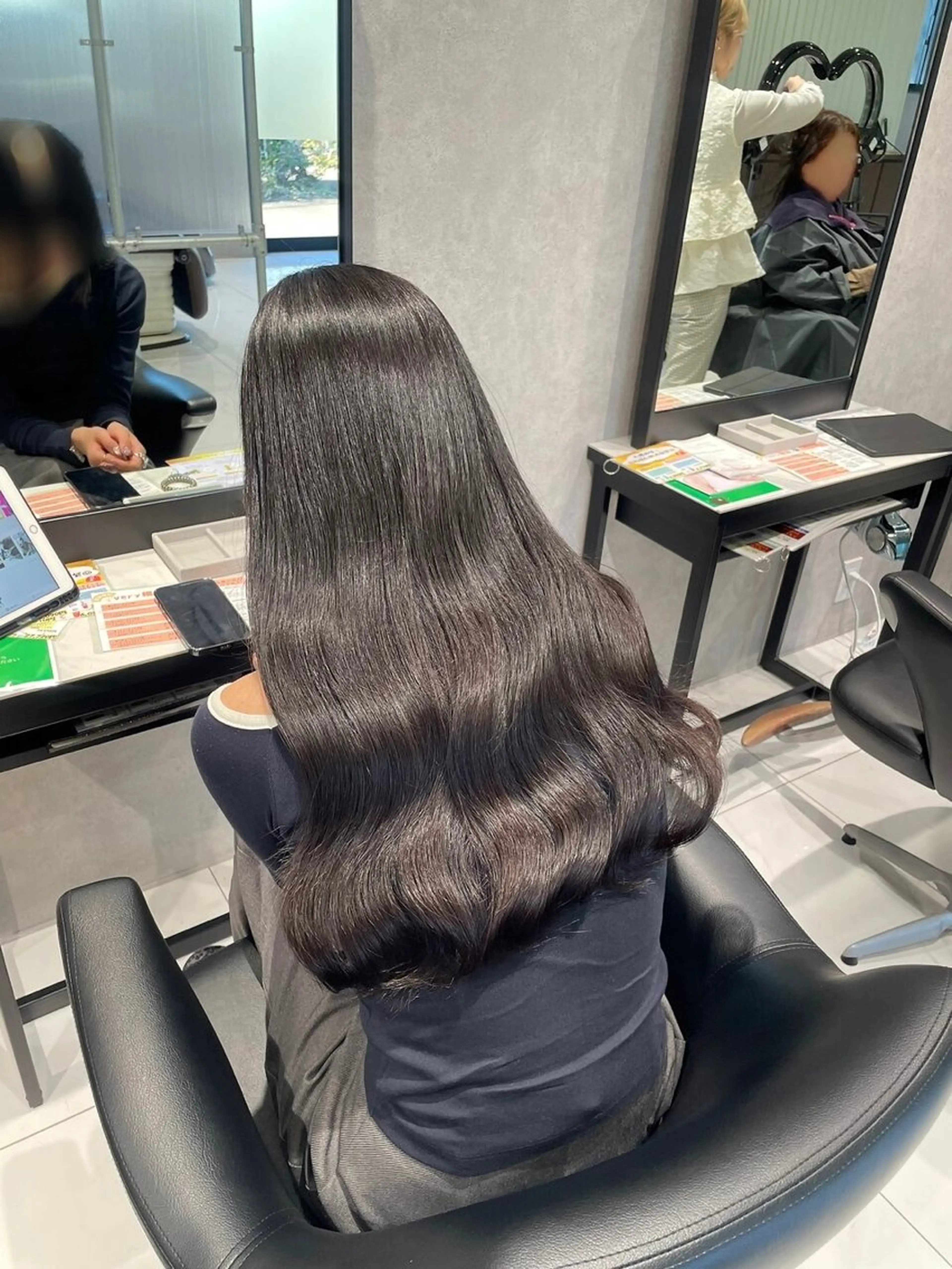 ロング カラー ヘアカラー ﾊﾙｶ🎀縮毛矯正 💎ブリーチWカラーのマツエク・マツパデザイン