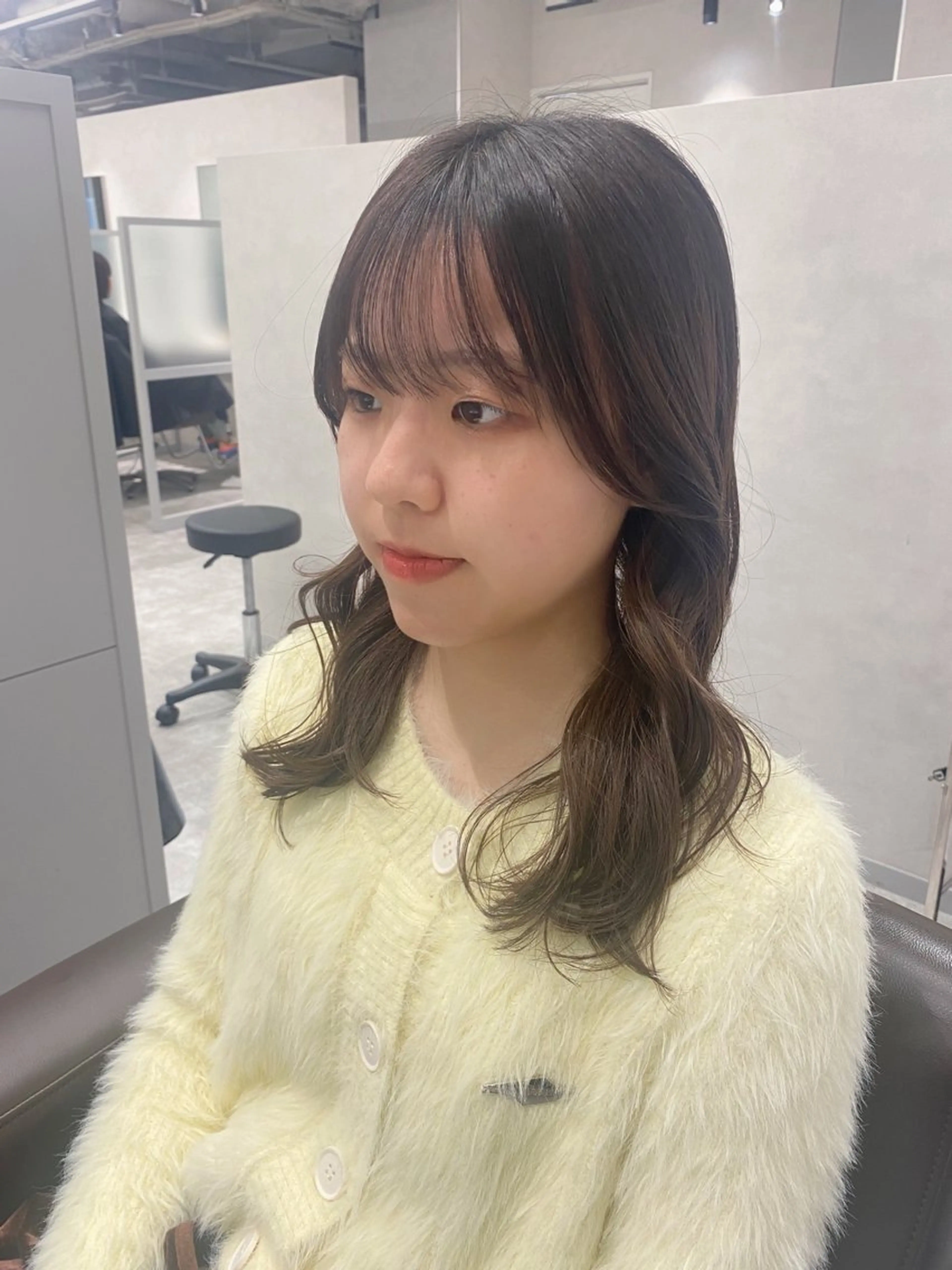 ミディアム さよ 🌼西梅田美容室のヘアスタイル