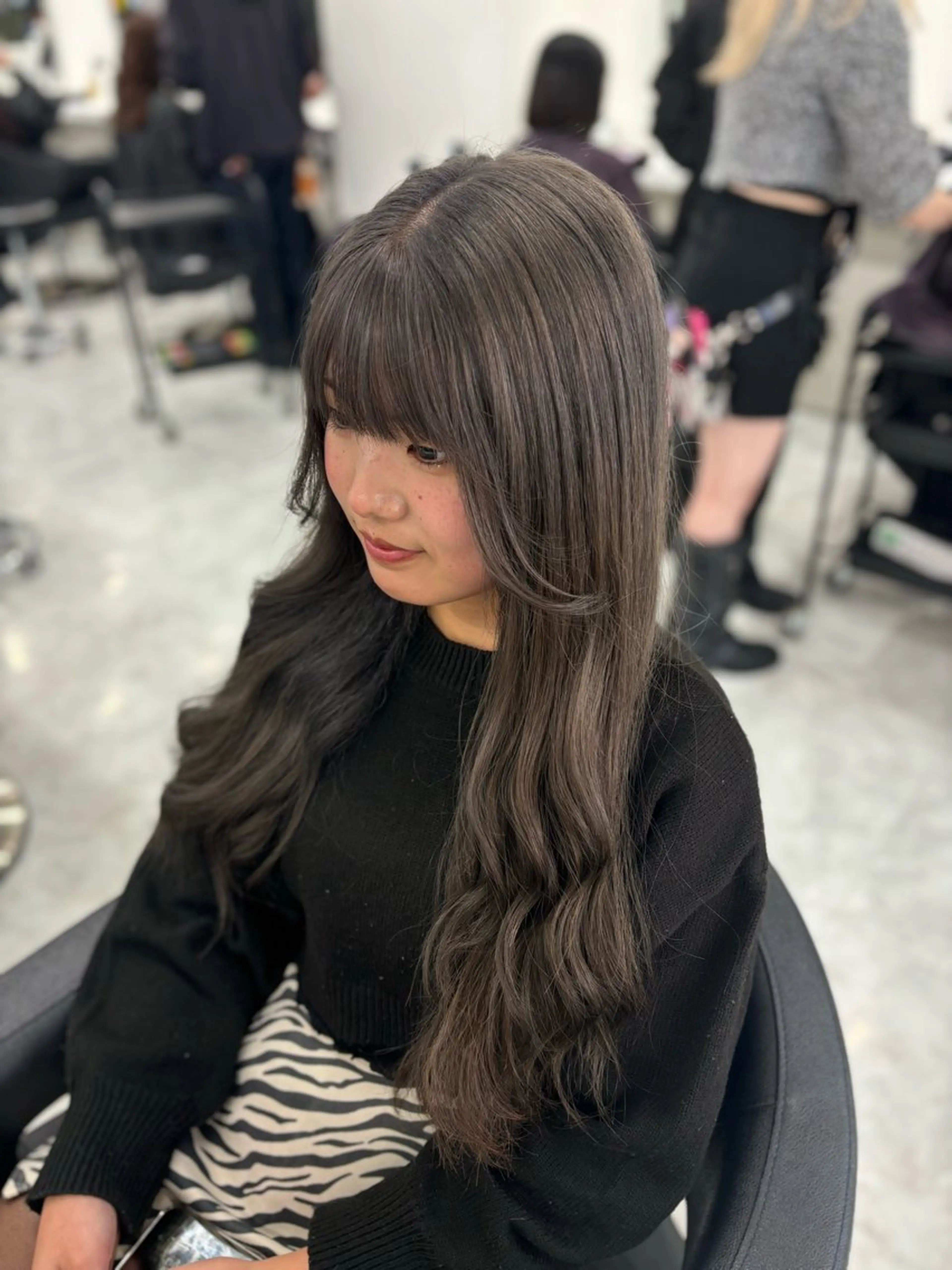 ロング カラー ヘアアレンジ カット ヘアカラー トリートメント 透明感💕今っぽ似合 わせ𝐍𝐨. 𝟏のヘアスタイル
