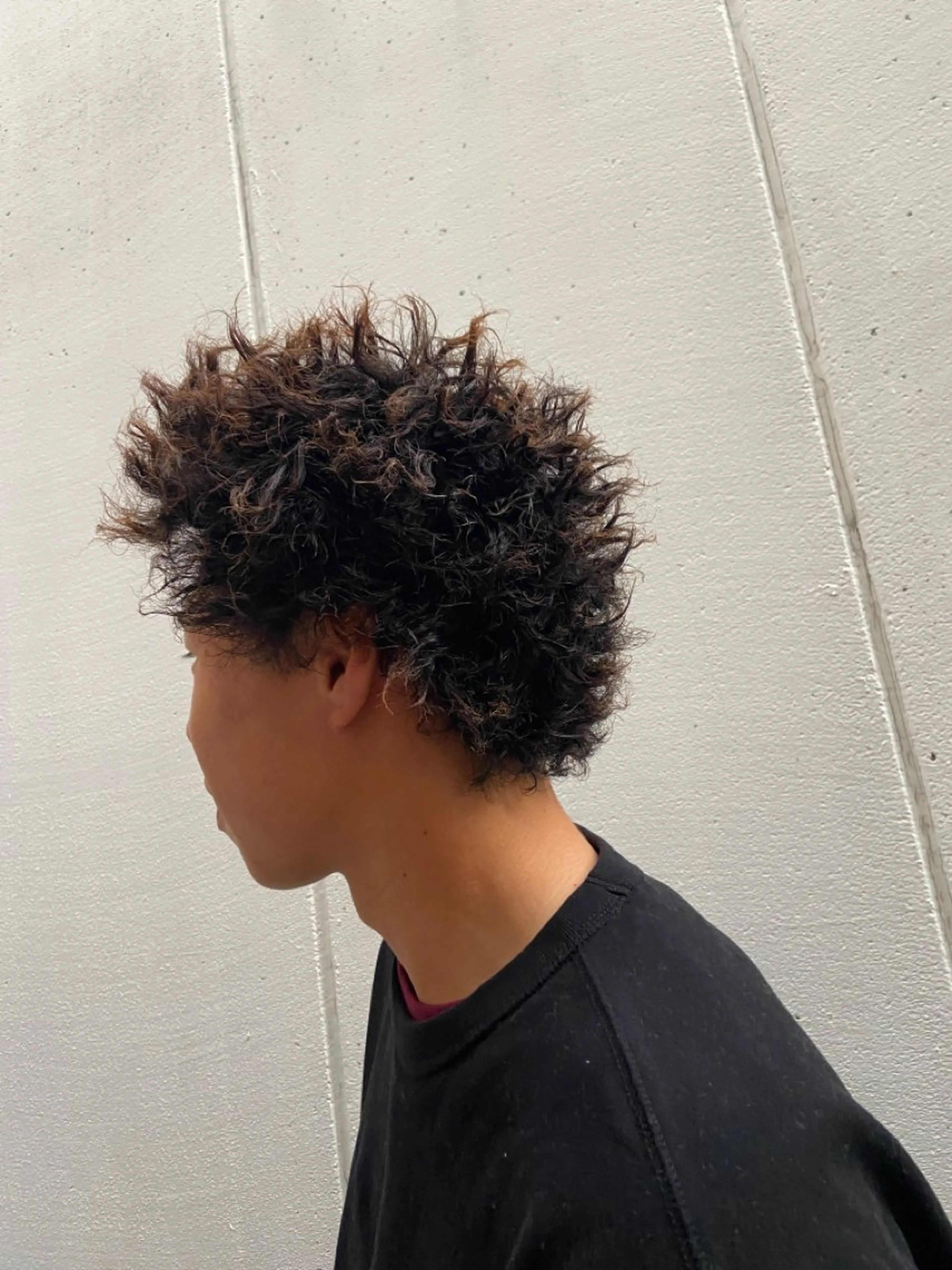 カット＋ハードパーマ(顔剃り付)の写真