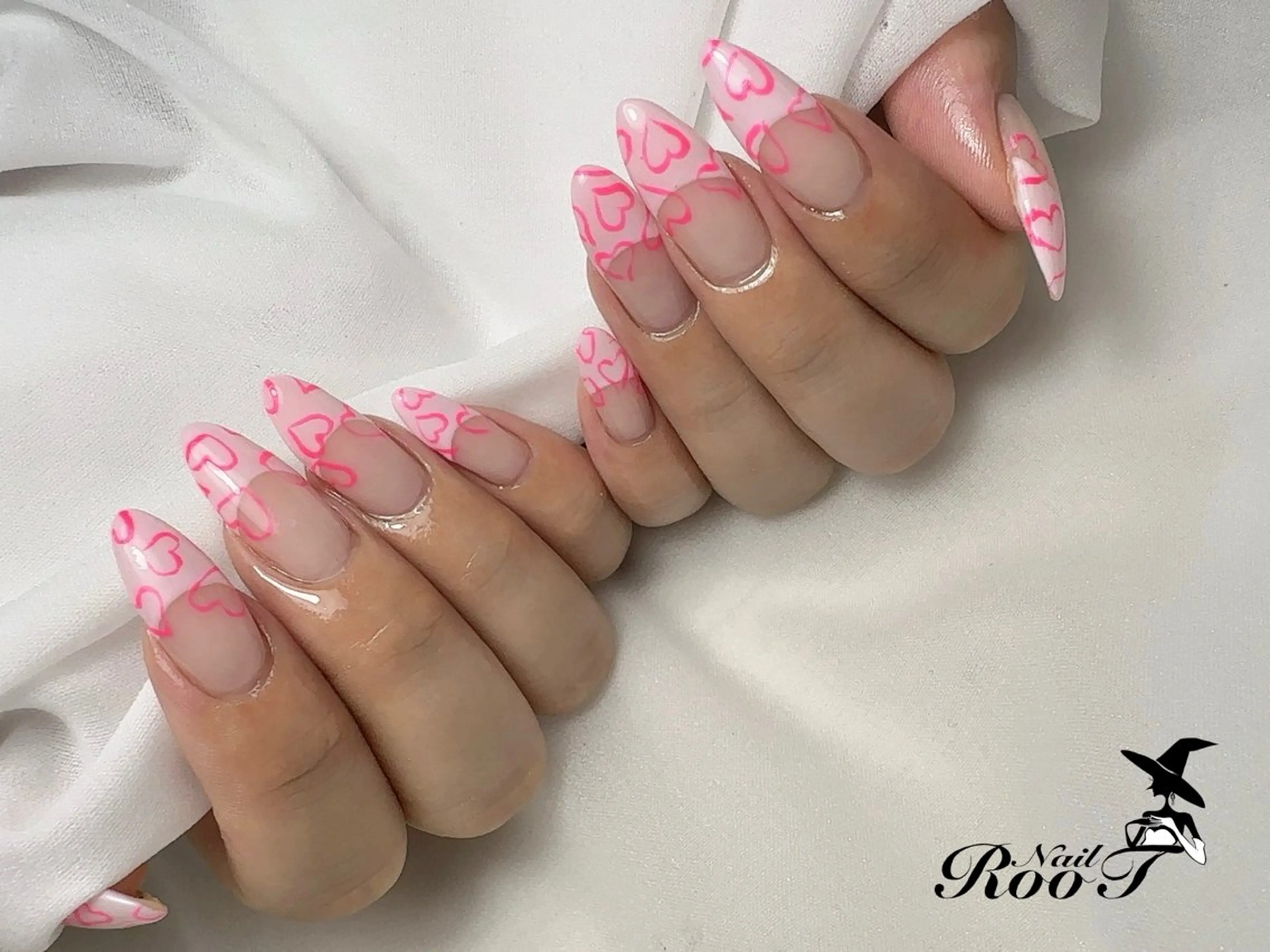 ネイル フレンチネイル ハンドネイル RooT Nailのネイルデザイン