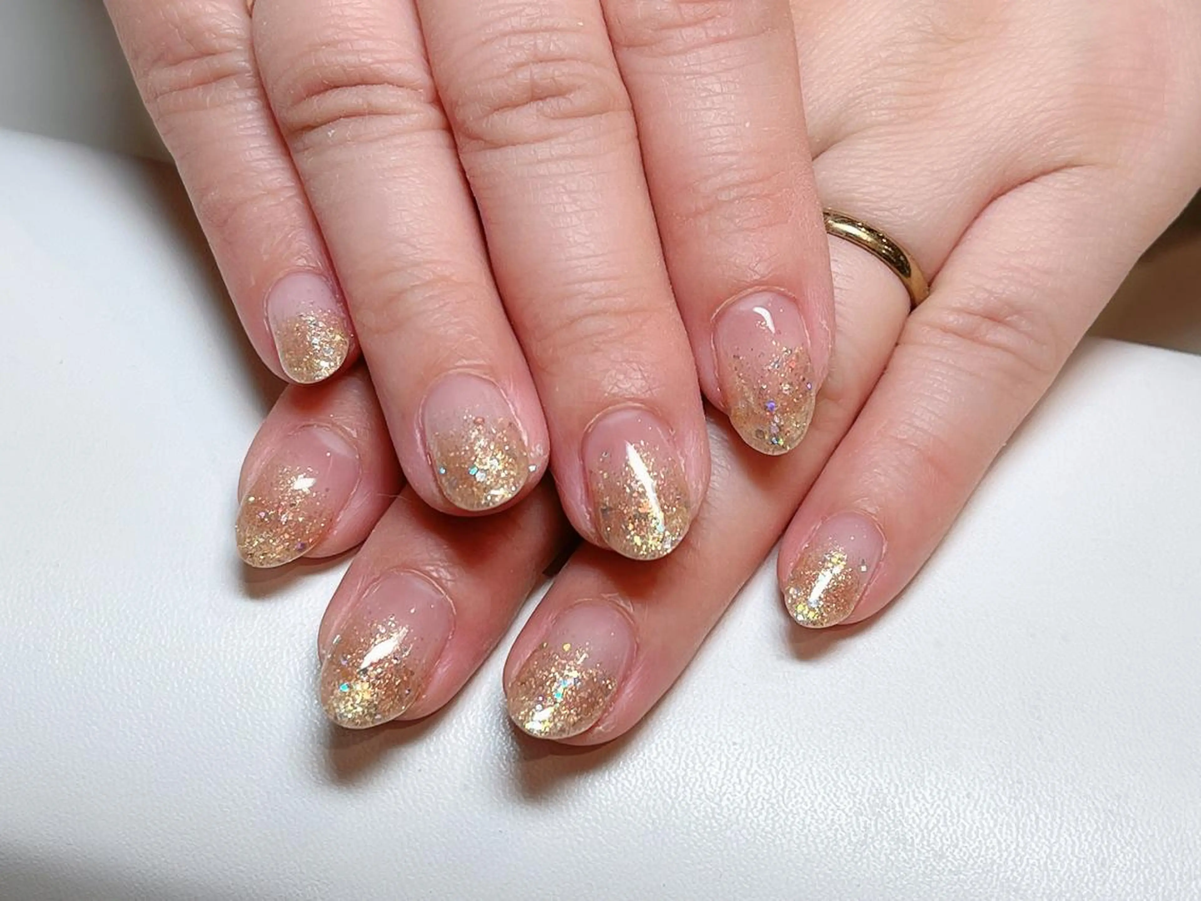 ネイル ラメ(グリッター) ラメグラデーション シンプルネイル ハンドネイル Protea ❁⃘*.ﾟ清家 美穂のネイルデザイン