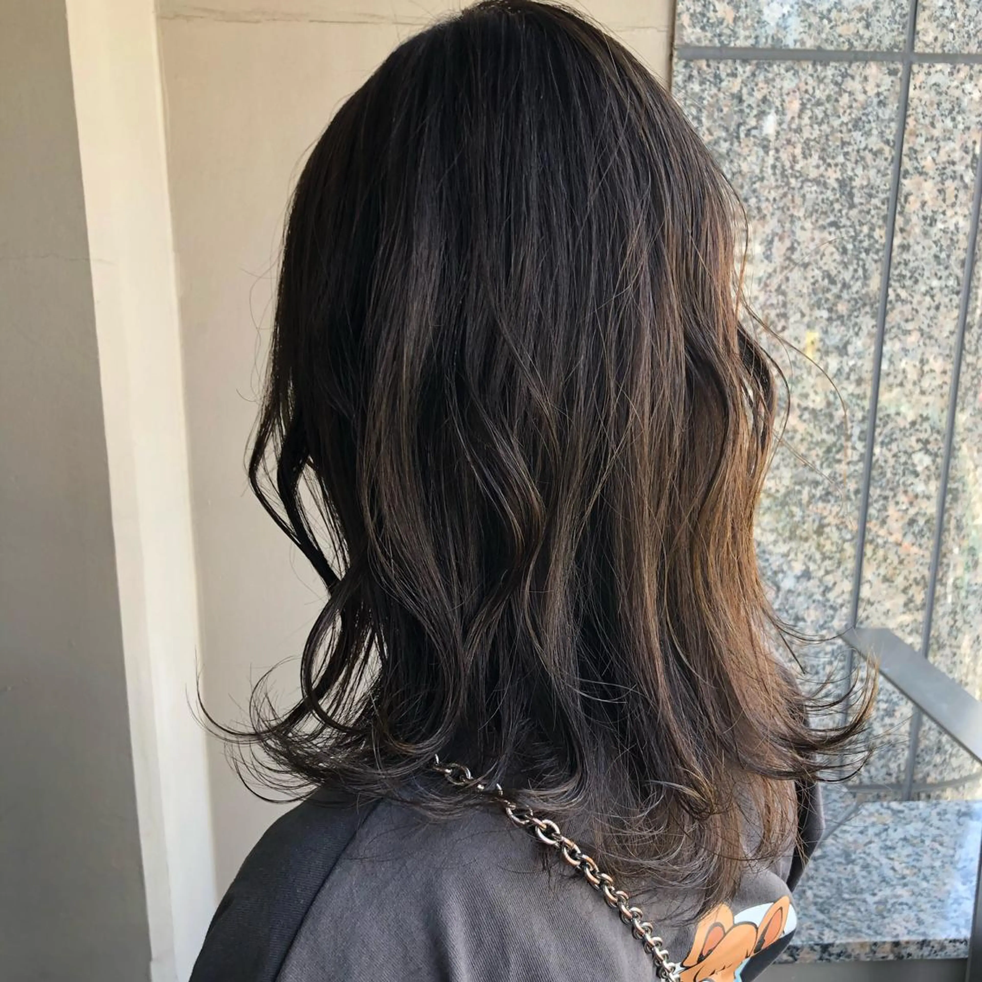 セミロング カラー アッシュ ベージュカラー 髪質改善とカラー特化 ✨Hito.nowaのヘアスタイル