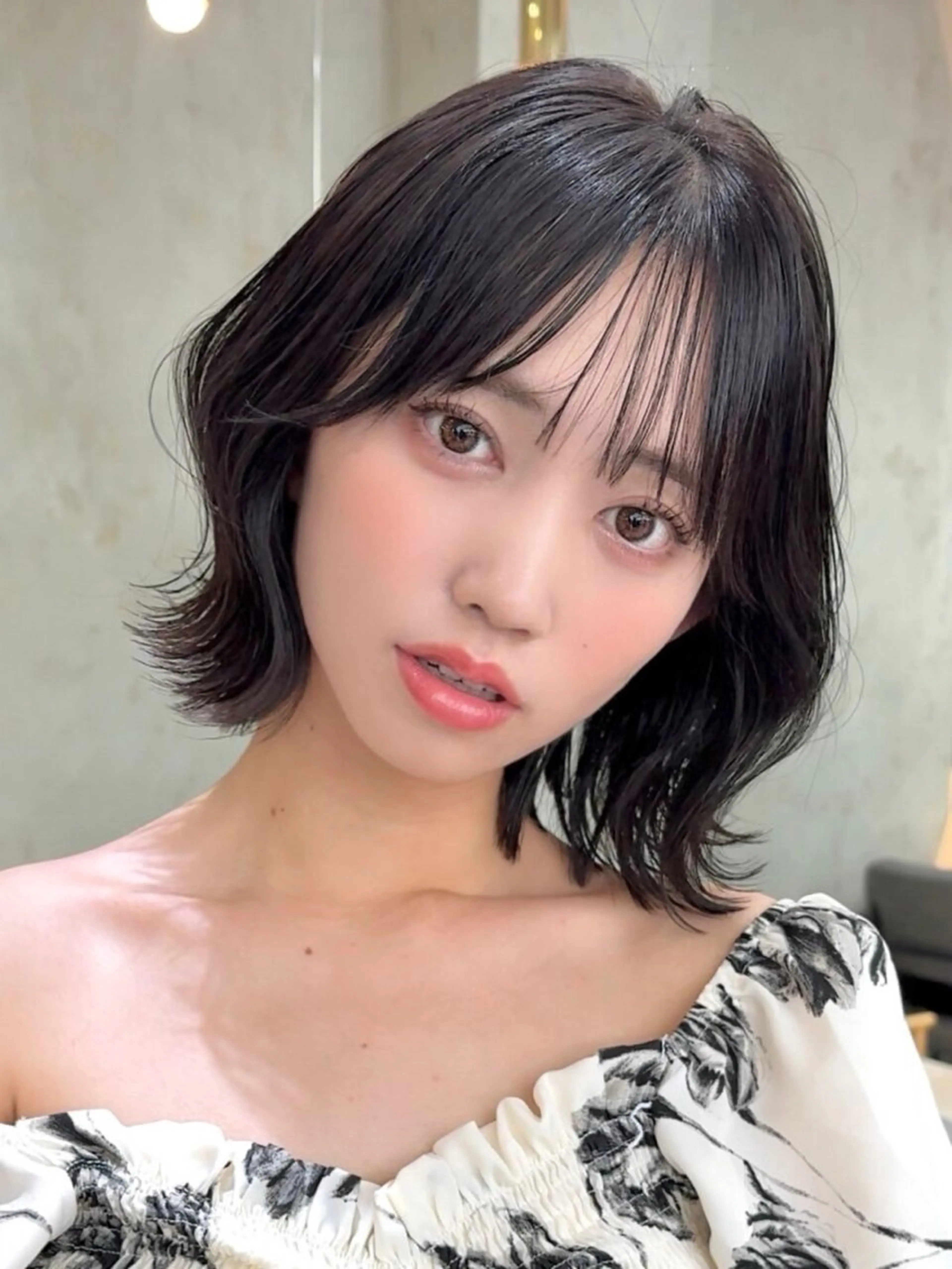 ショート カラー ボブレイヤー ケアカラー 透明感カラー ダークグレー ダークグレージュ カット ヘアカラー トリートメント ボブ/レイヤーボブ/ 髪質改善/梶川 夏季のヘアスタイル