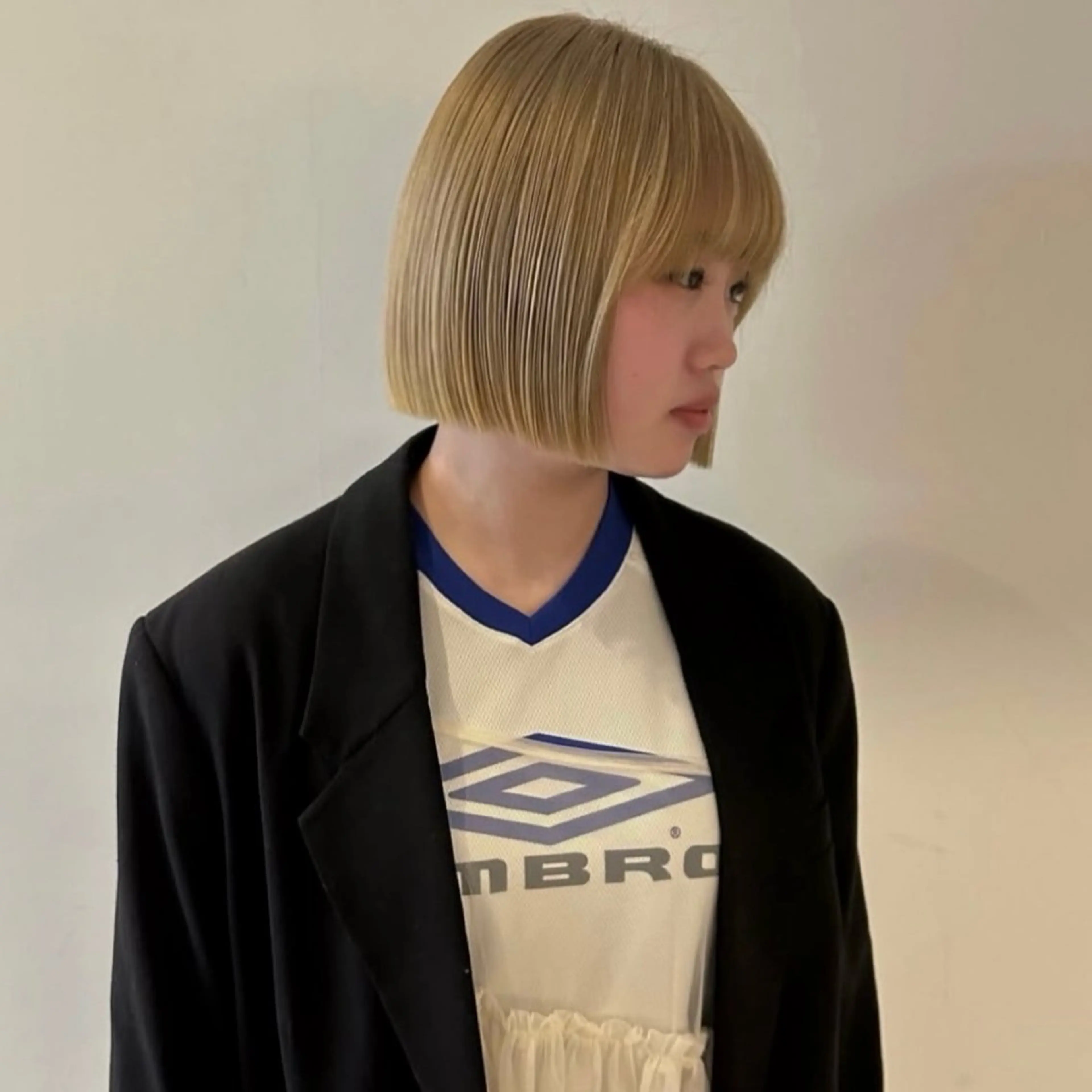 ショート カラー 透明感カラー ハイトーンカラー ボブ 顔まわりレイヤー 顔周りカット カット ヘアカラー トリートメント nonoka/ レイヤー透明感カラーのヘアスタイル