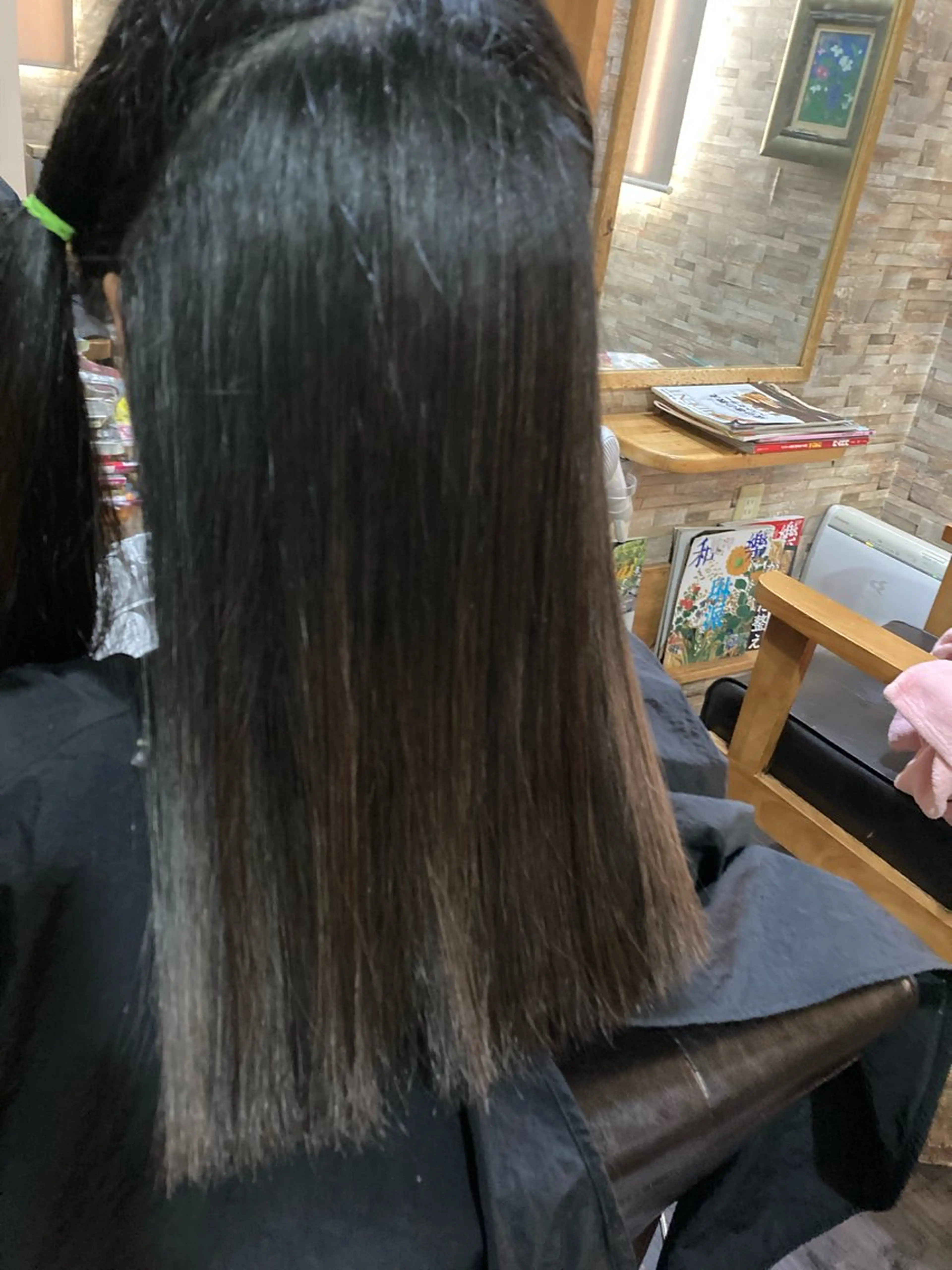 パーマ さろんどぷてぃ所属・林 一美のヘアスタイル