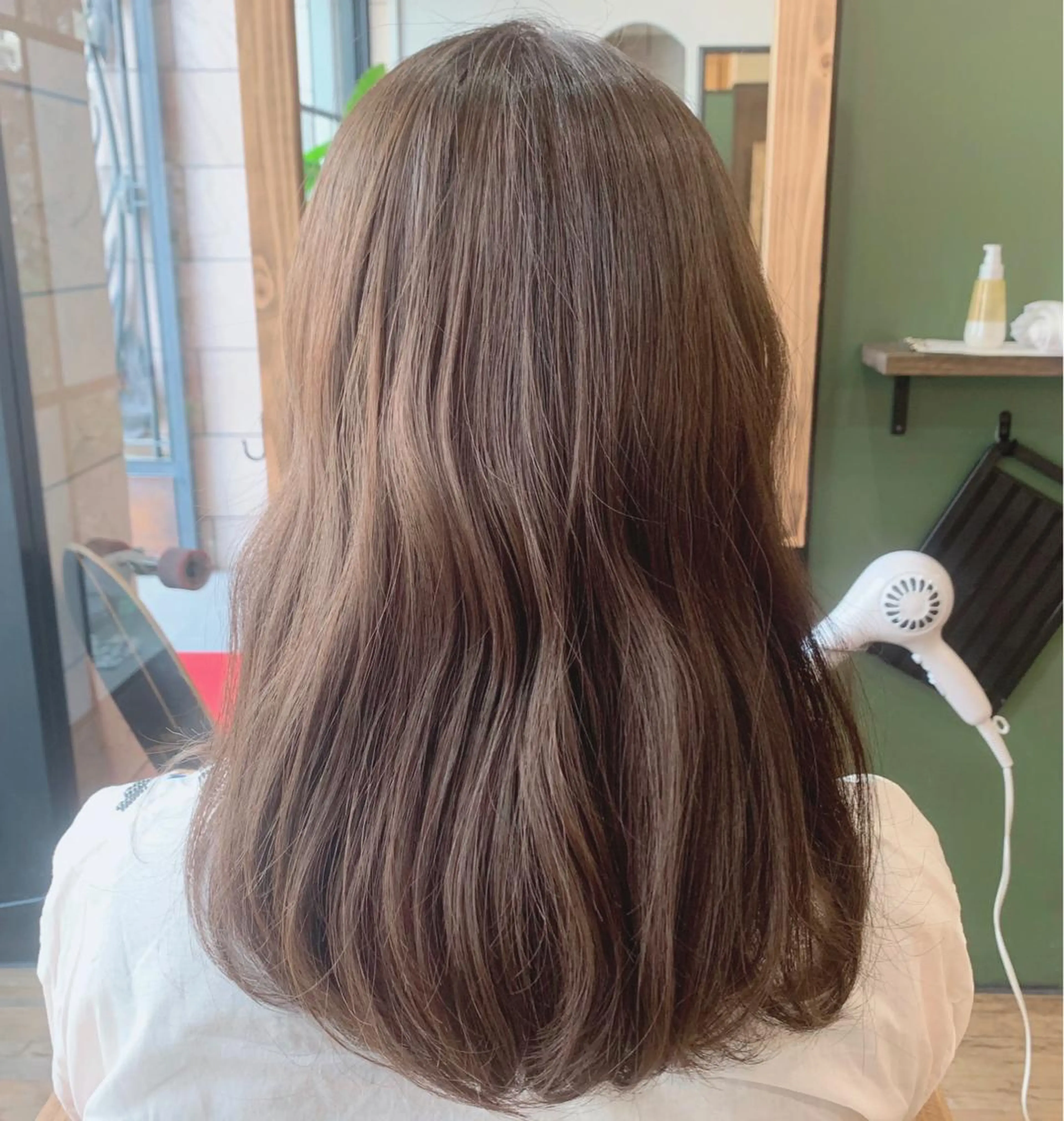 ミディアム カラー カット ヘアカラー SHIAN橋本店 おぐちまほのヘアスタイル