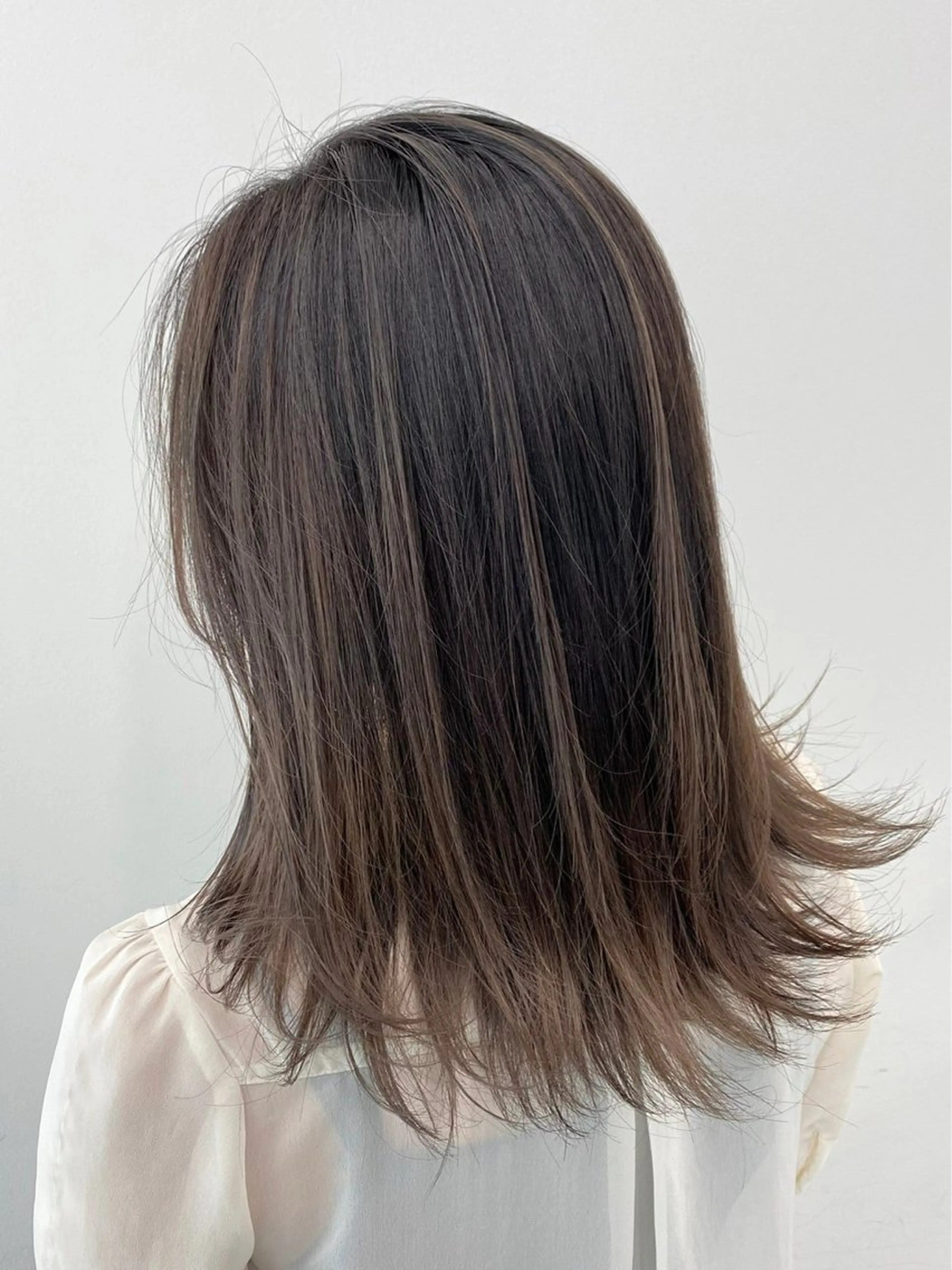 ミディアム ヘアカラー fifth渋谷所属・fifth春山 凜乃介のヘアスタイル