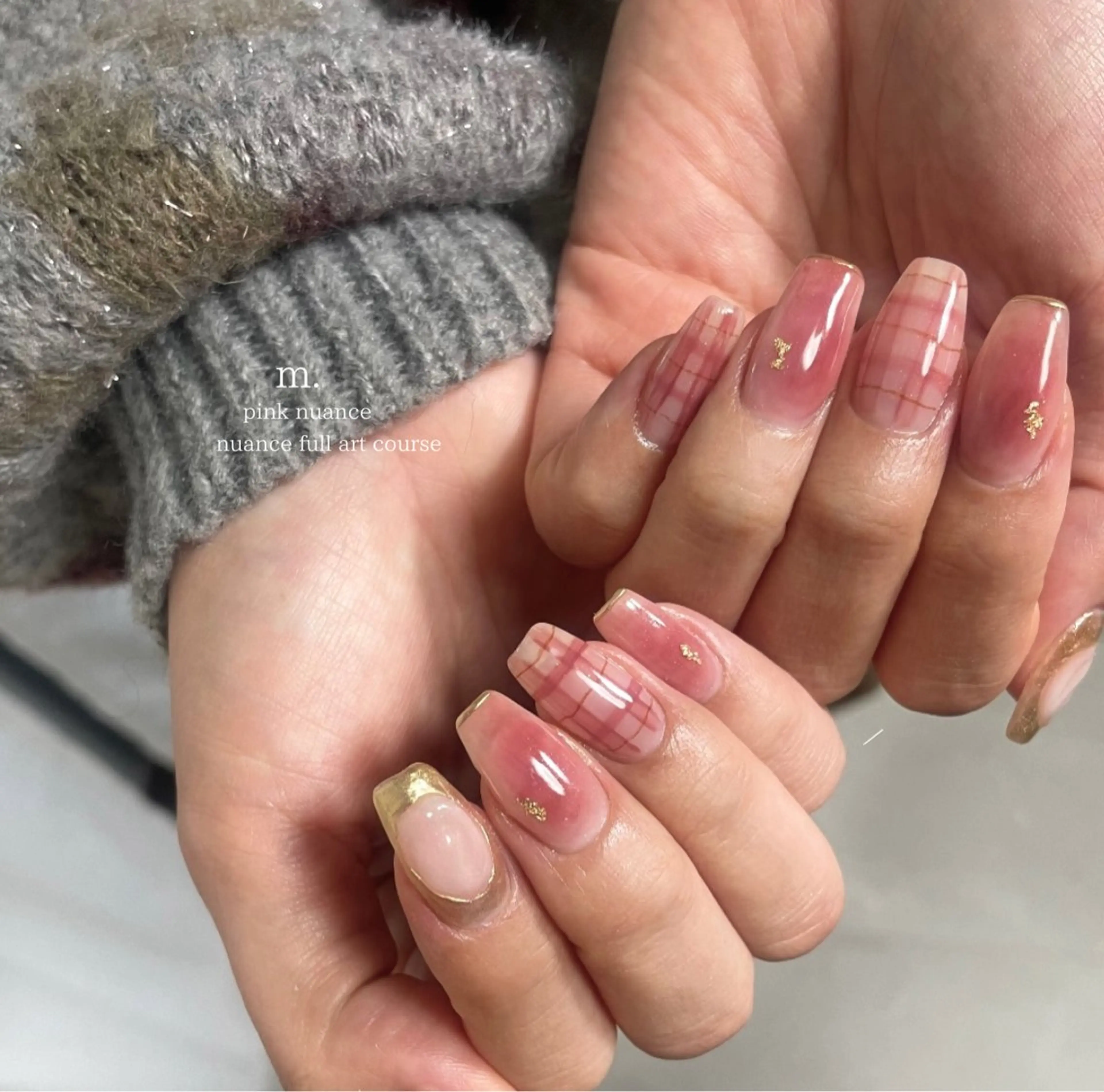 ネイル 韓国ネイル ミラーネイル ニュアンスネイル ピンク 冬ネイル フットネイル m.nail salonのネイルデザイン