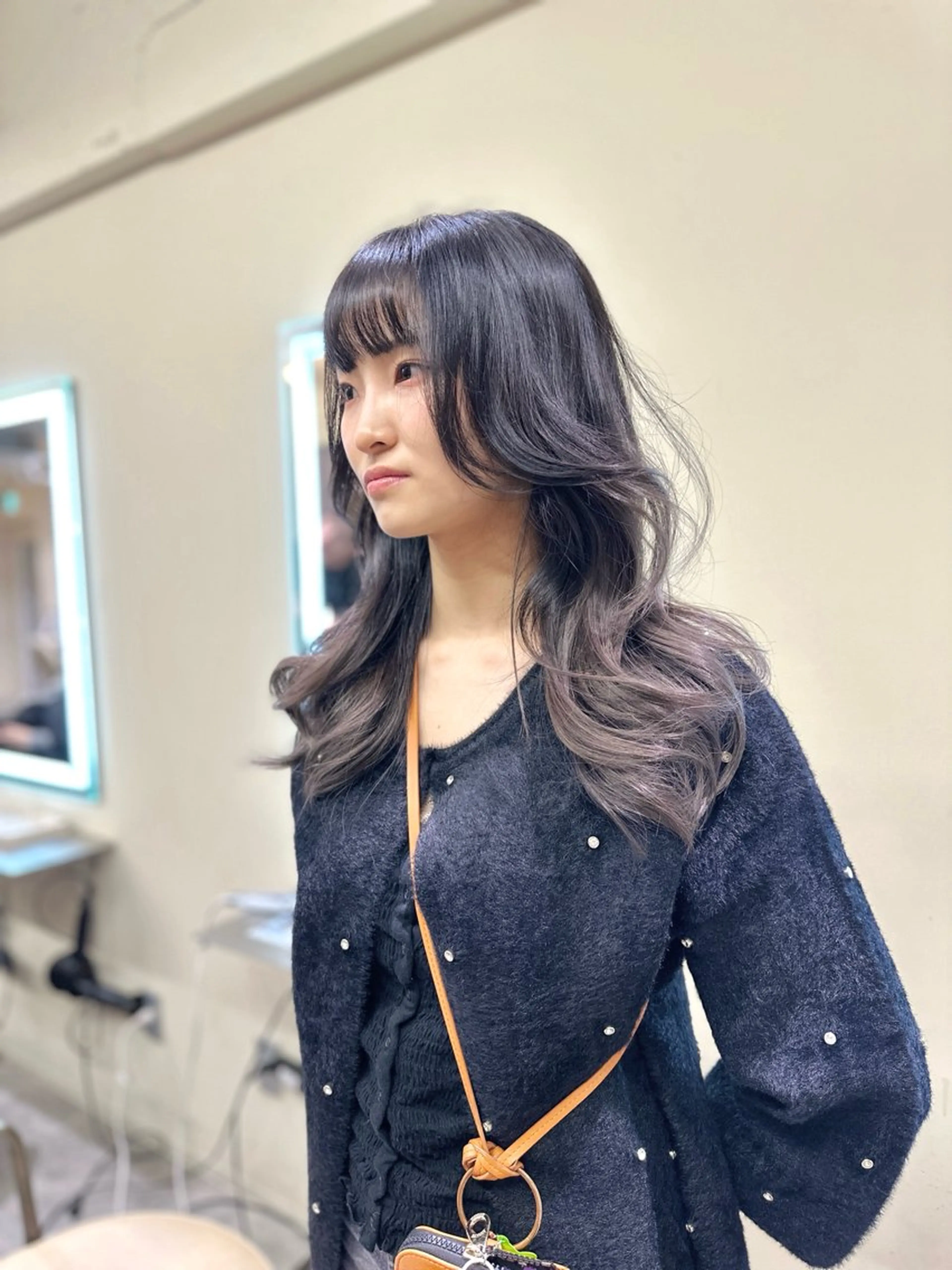 ロング カラー バレイヤージュ ベージュカラー ブリーチ デザインカラー グレージュ 色気レイヤーカット 大和健生のヘアスタイル