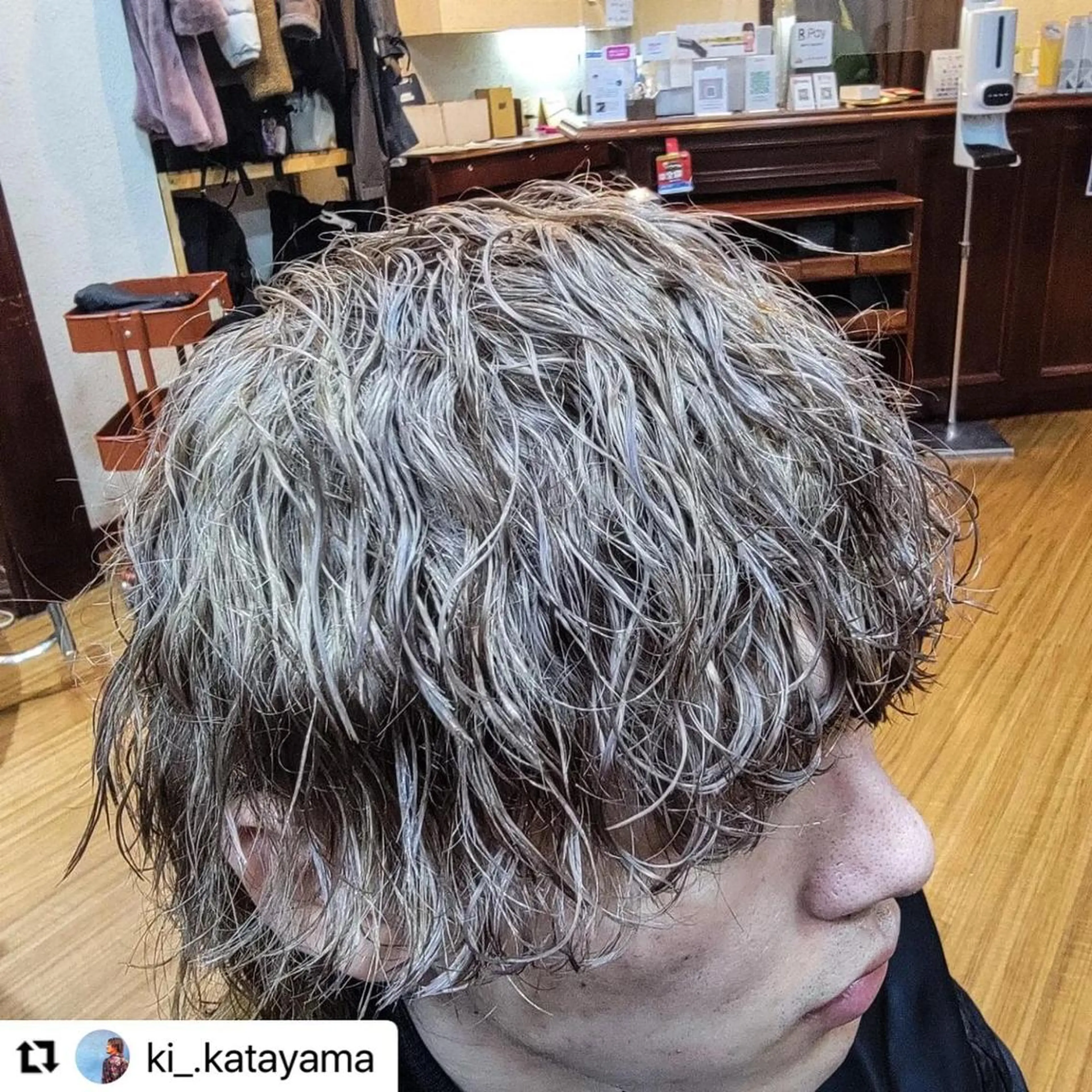 ミディアム カラー メンズ ミディアムパーマ メンズパーマ メンズツイストパーマ 波巻きパーマ ツイストパーマ 🩷Eny terrace🩷のヘアスタイル